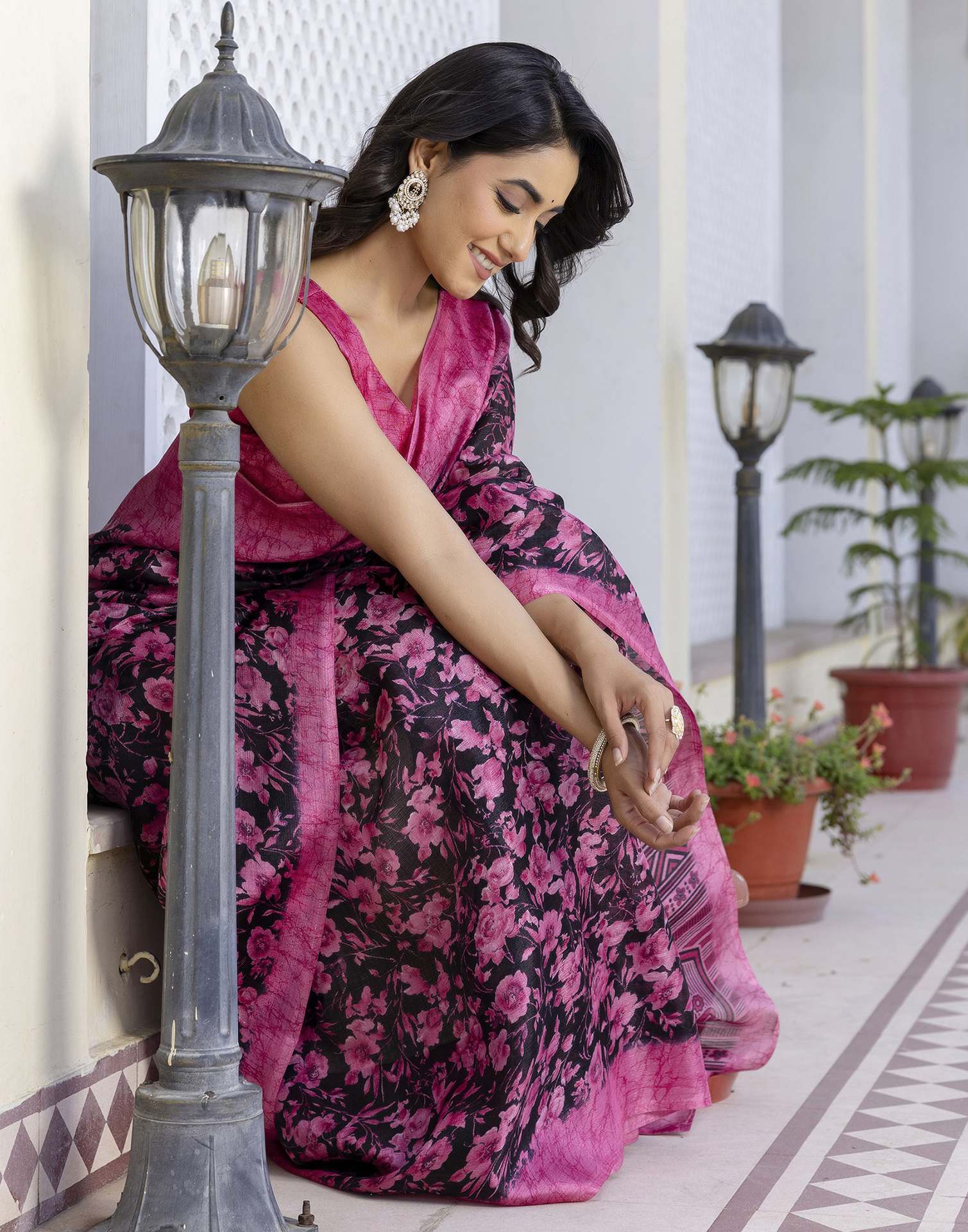 Pink Cotton Blend Floral Printed Saree
