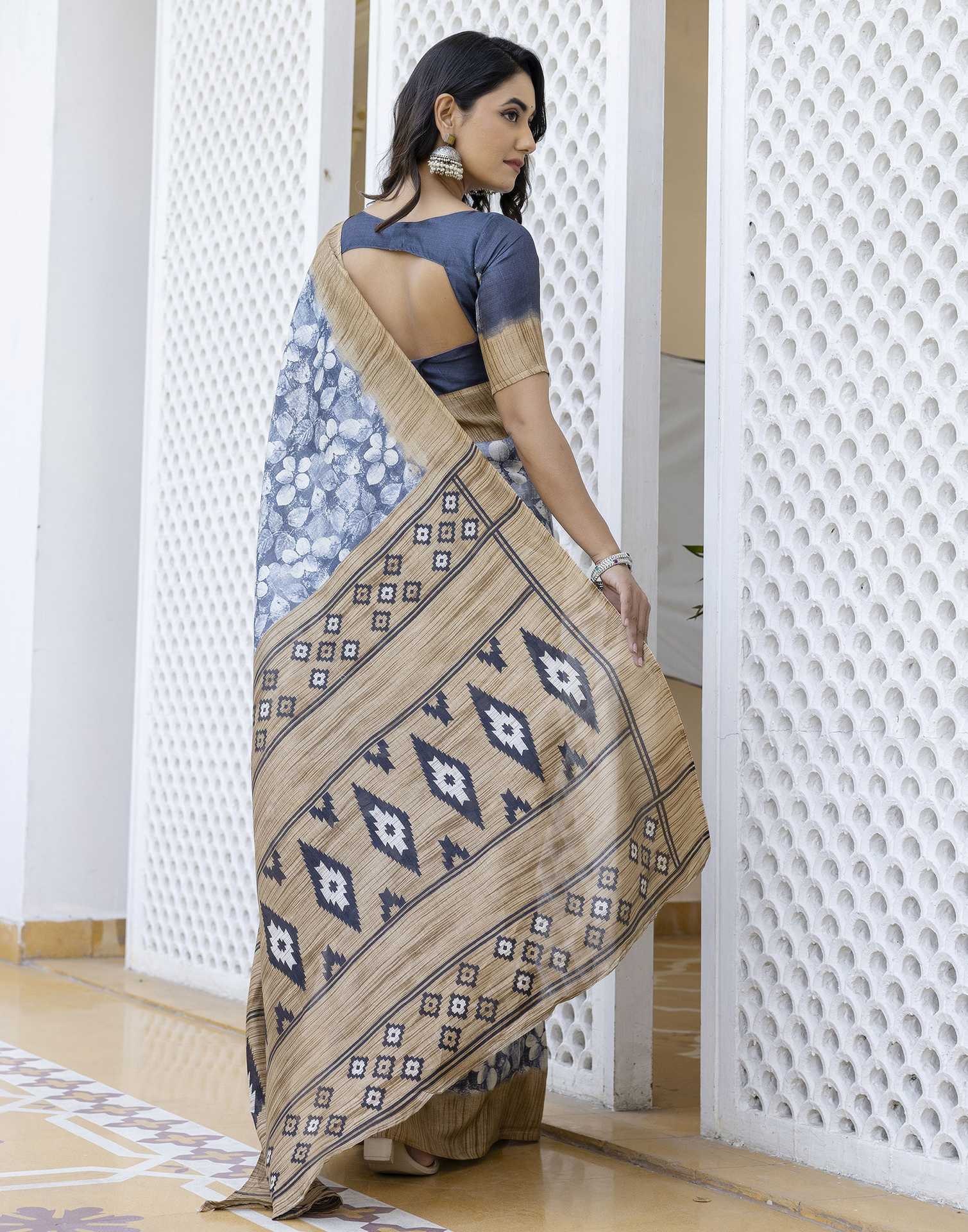 Grey Cotton Blend Printed Saree