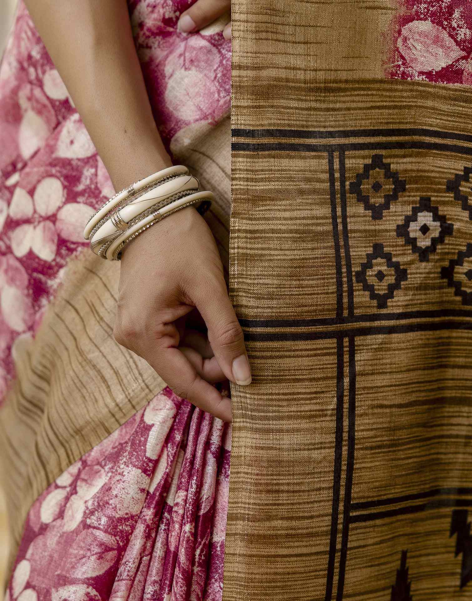 Pink Cotton Blend Printed Saree