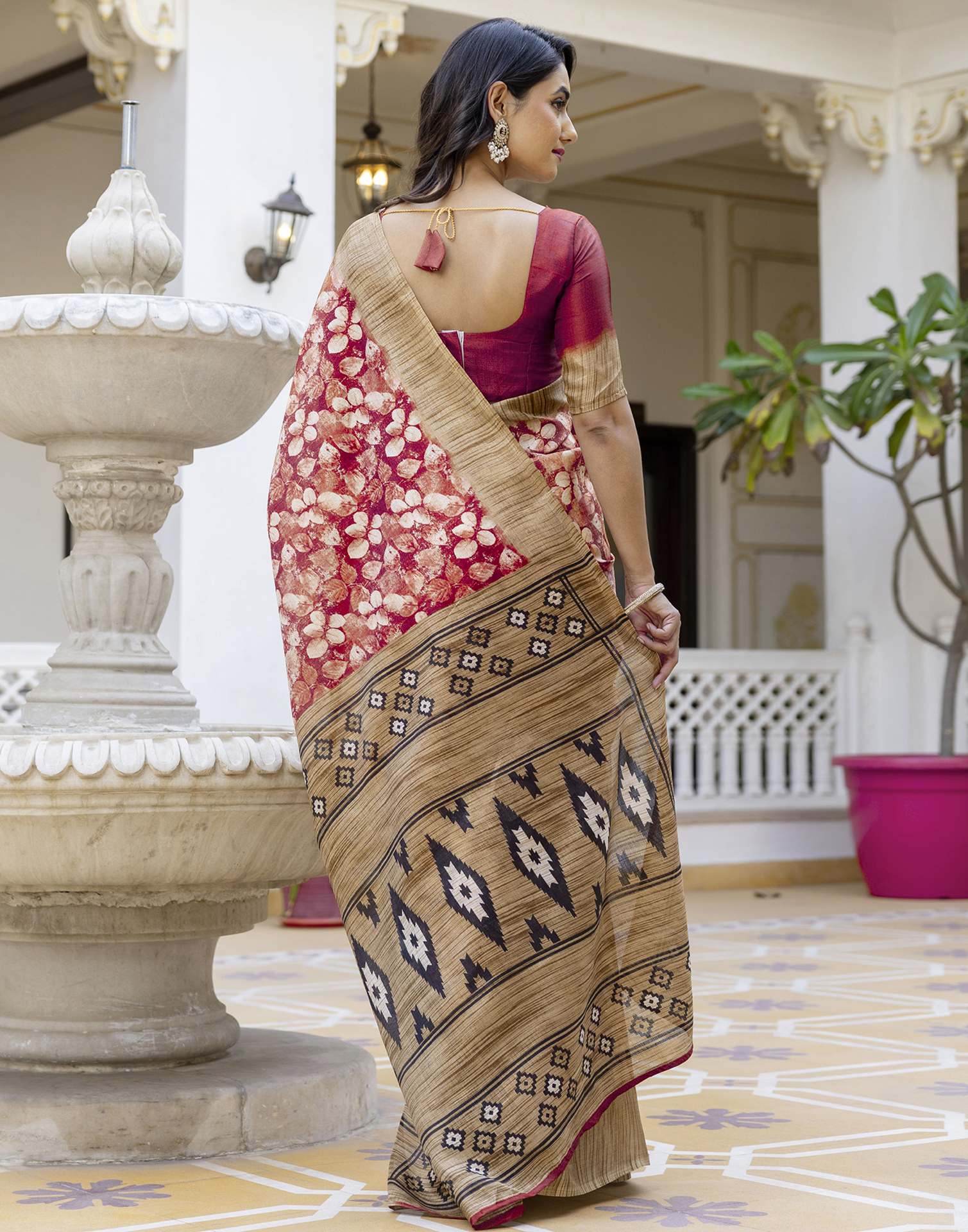 Pink Cotton Blend Printed Saree