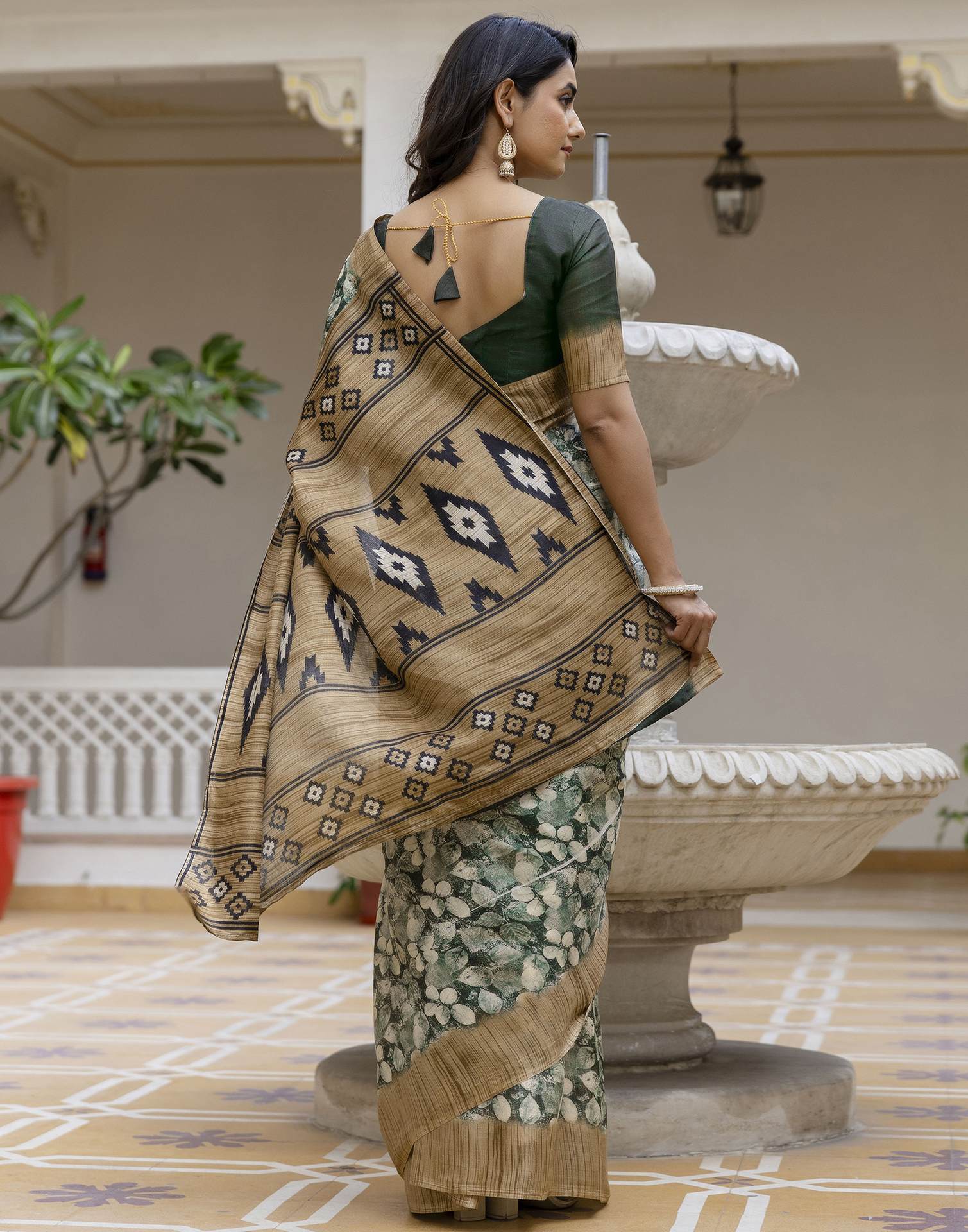 Dark Green Cotton Blend Printed Saree