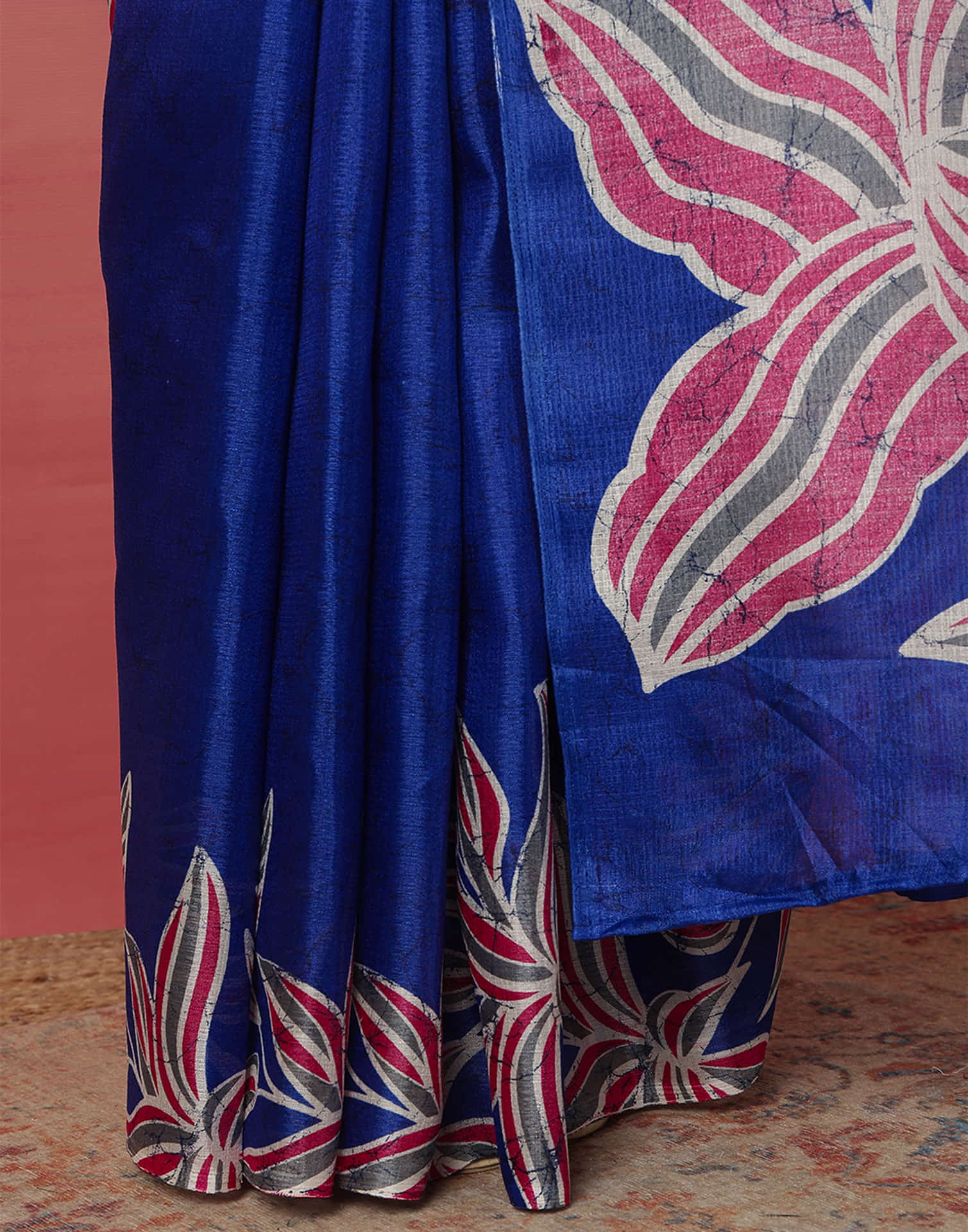 Blue Cotton Blend Printed Saree