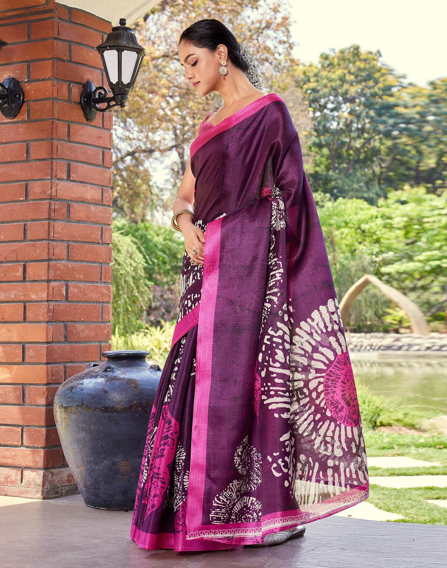 Dark Purple Cotton Blend Printed Saree