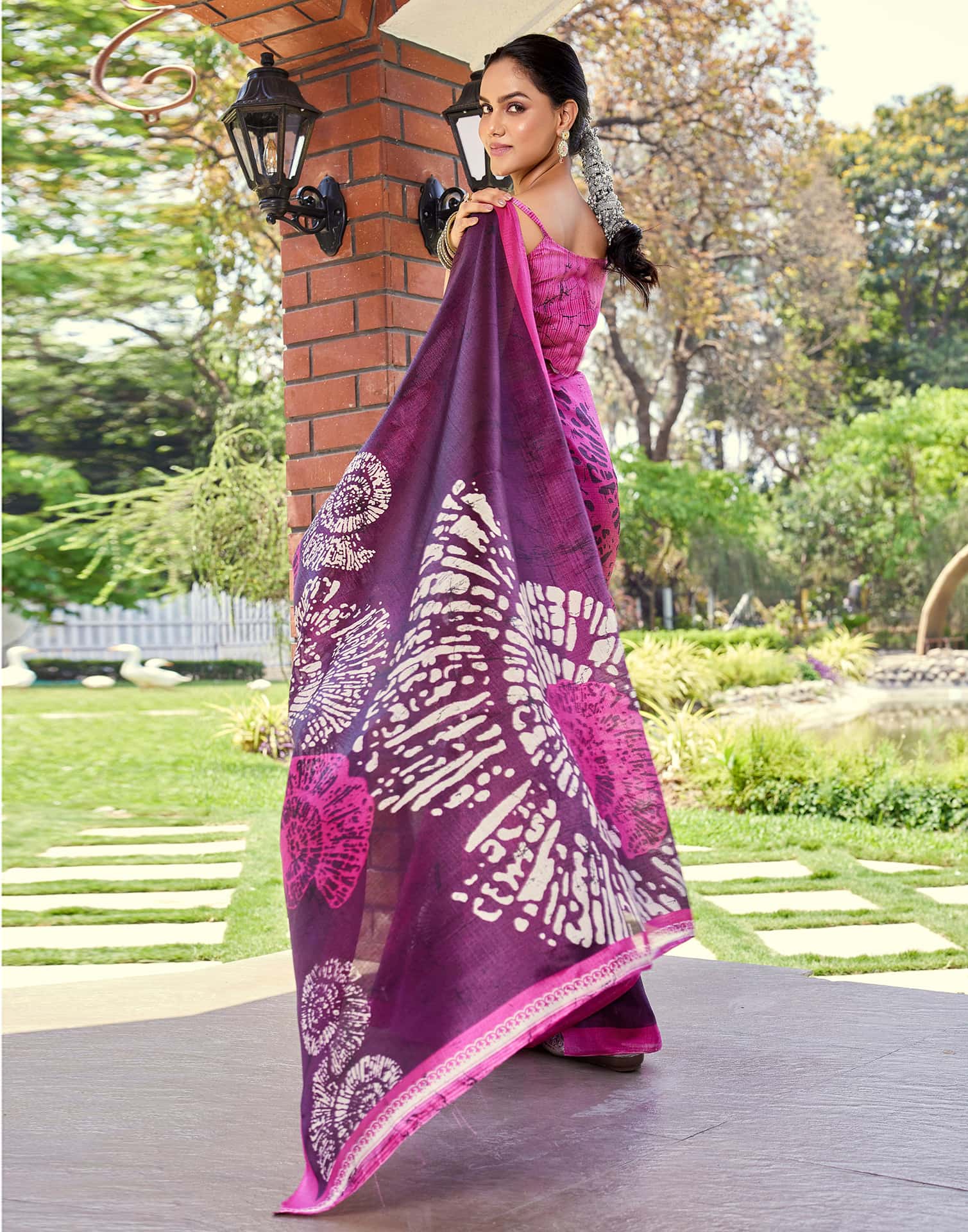 Dark Purple Cotton Blend Printed Saree