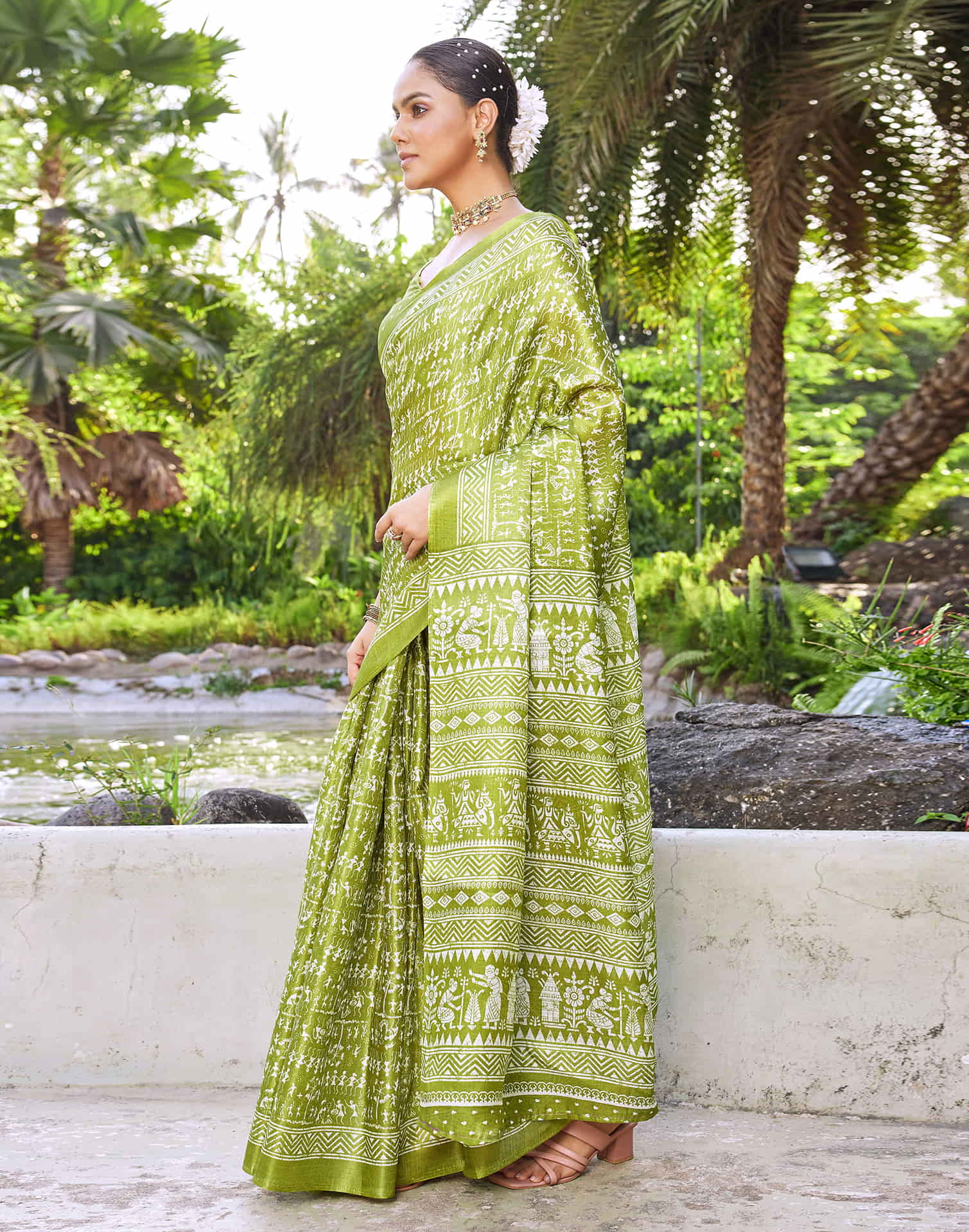 Green Cotton Blend Warli Printed Saree