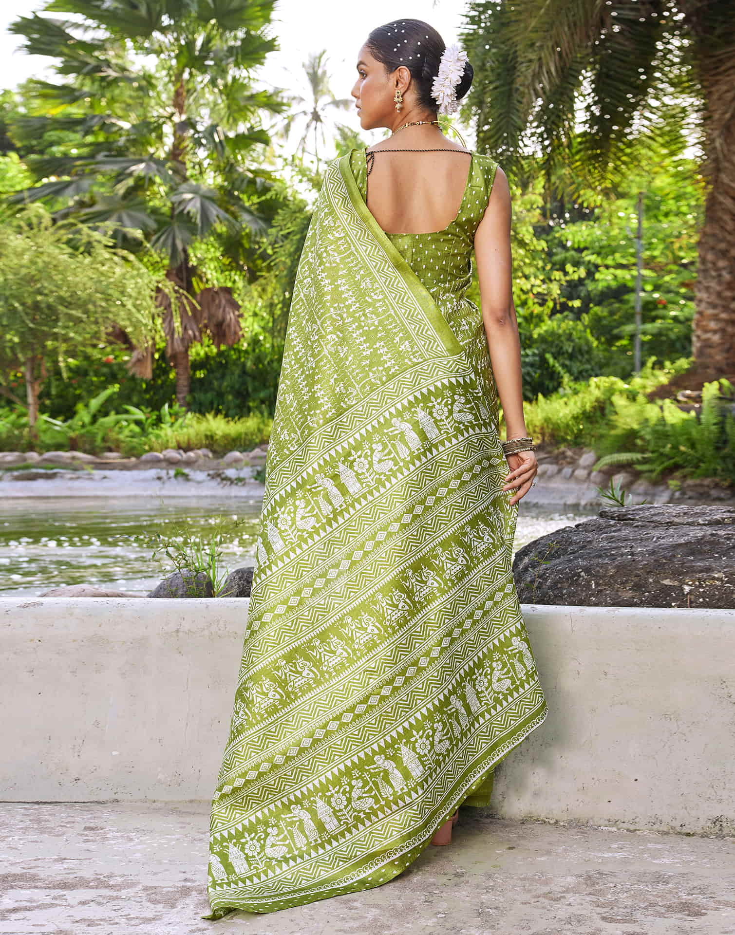 Green Cotton Blend Warli Printed Saree