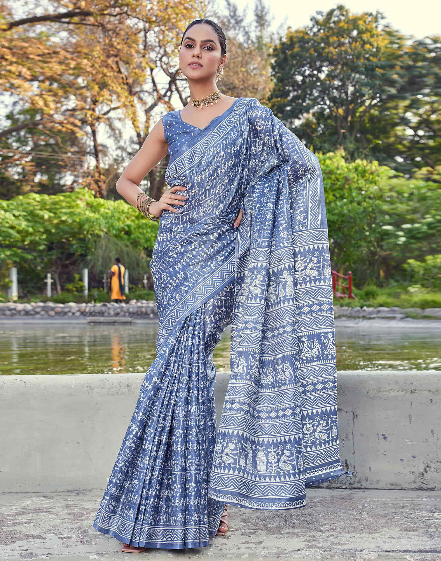 Dusty Blue Cotton Blend Warli Printed Saree
