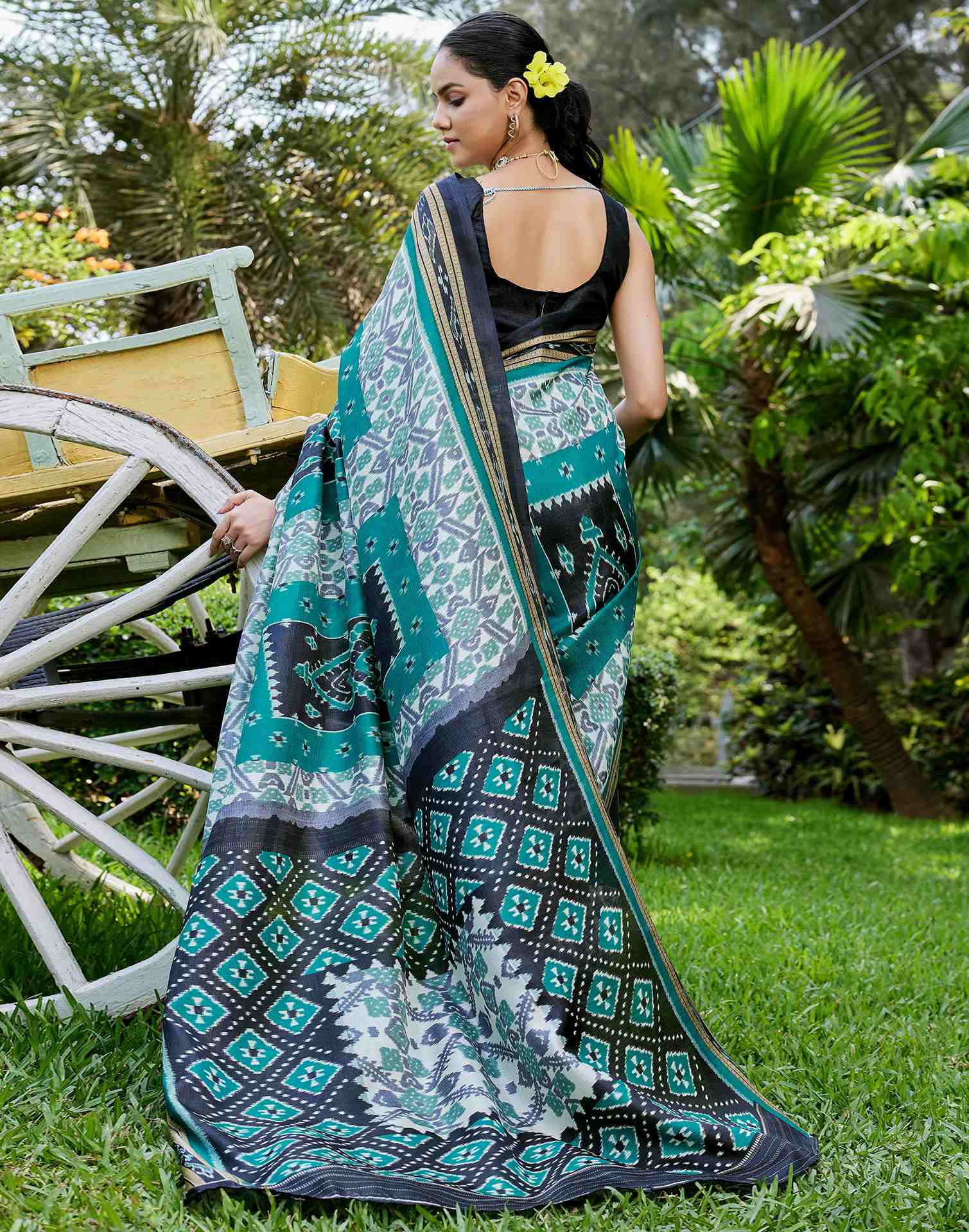 Teal Green Cotton Blend Printed Saree