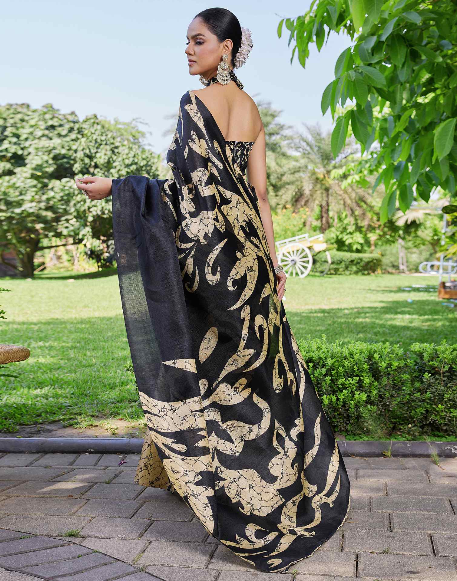 Beige Cotton Printed Saree