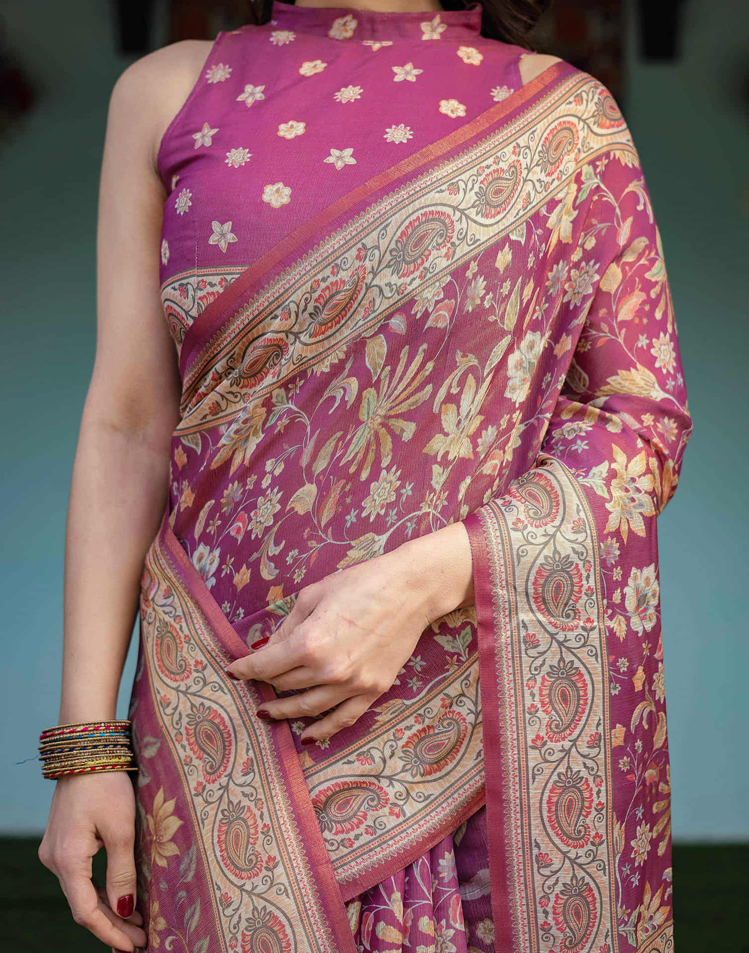 Dark Pink Linen Floral Printed Saree