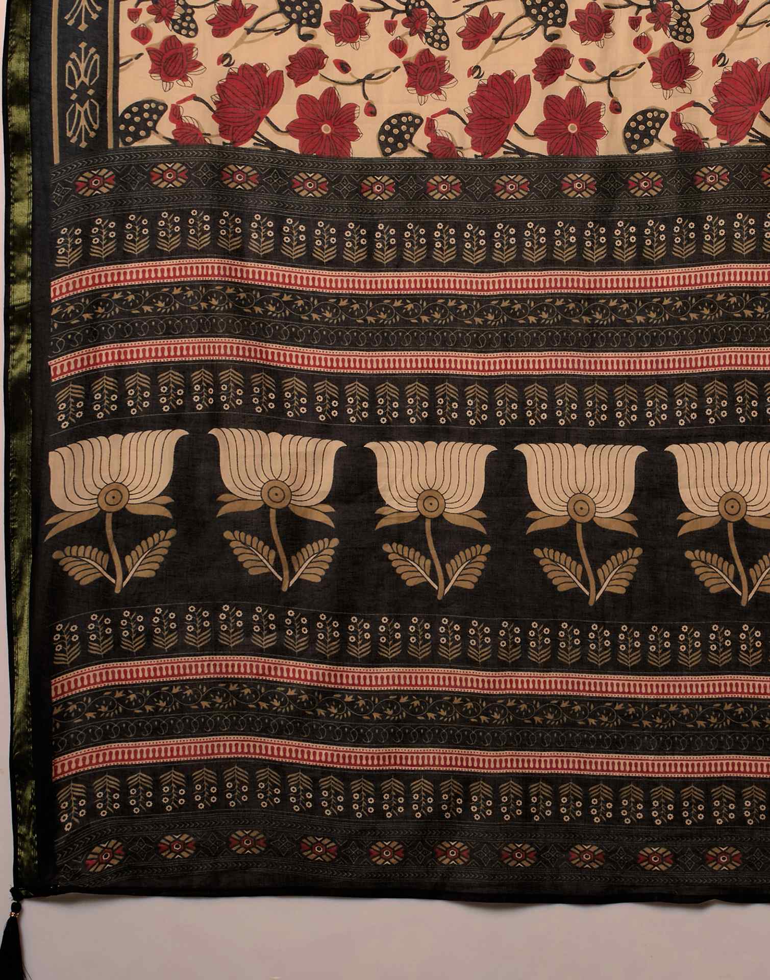 Black Pure Cotton Floral Printed Saree
