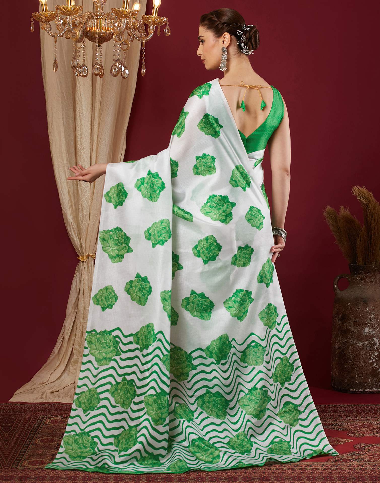 White Cotton Blend Floral Printed Saree
