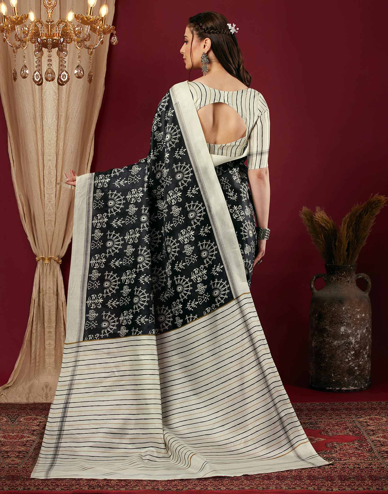 Black Cotton Blend Warli Printed Saree
