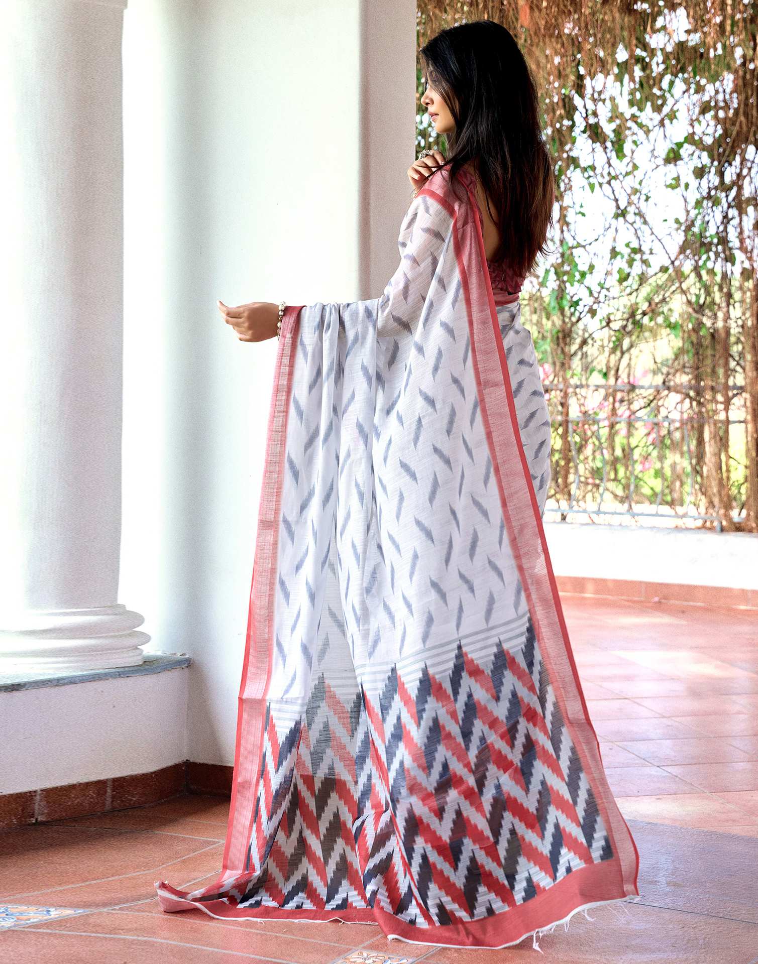White Linen Ikkat Printed Saree