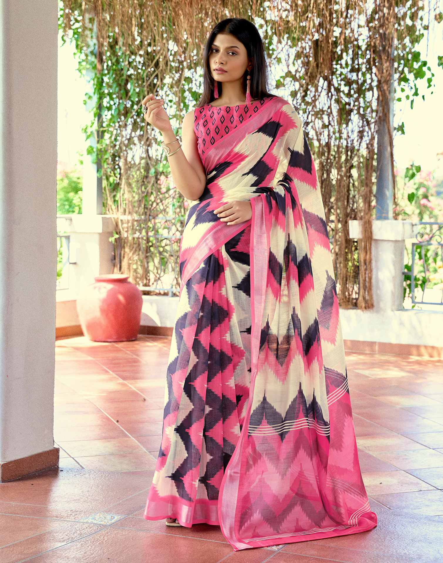 Off White Linen Ikkat Printed Saree