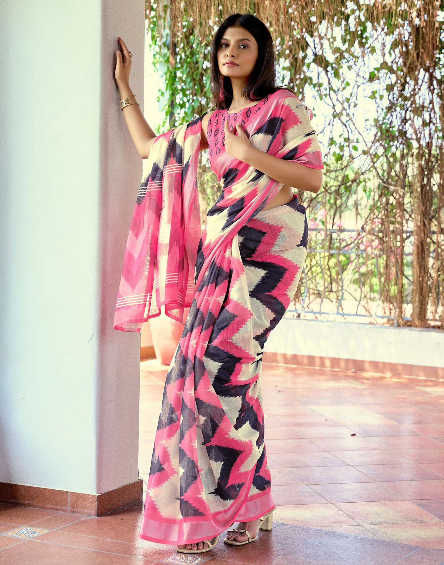 Off White Linen Ikkat Printed Saree
