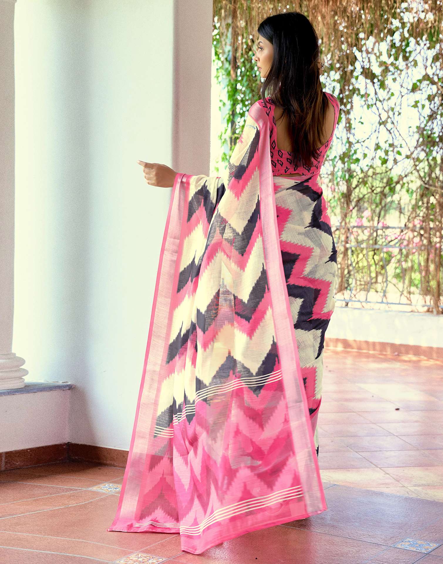 Off White Linen Ikkat Printed Saree