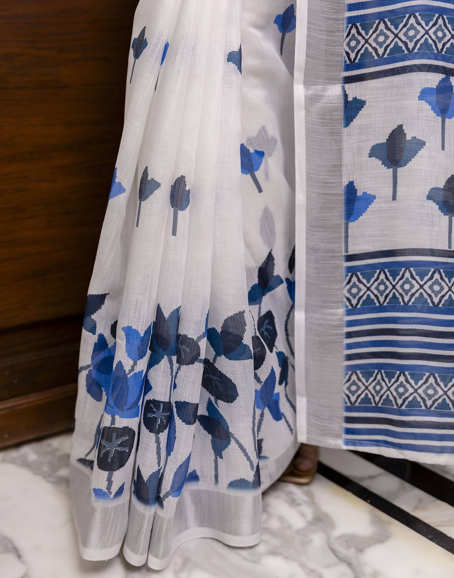 White Linen Floral Printed Saree