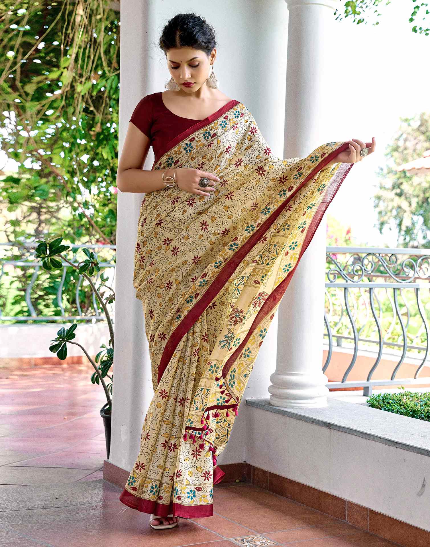 Beige Cotton Blend Printed Saree