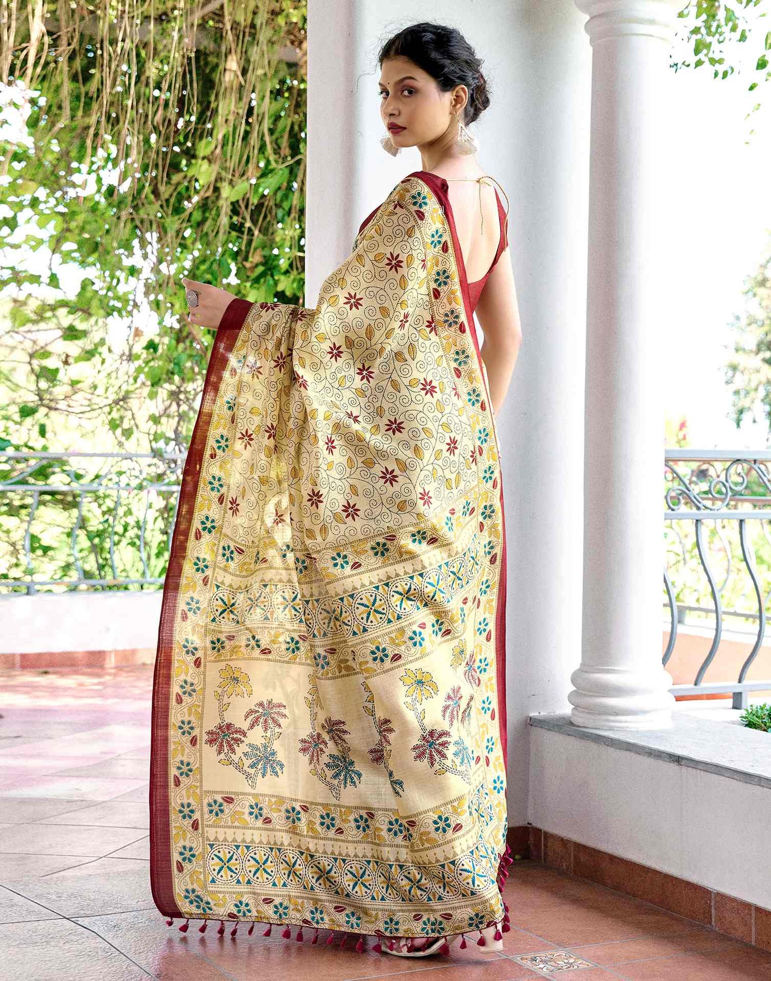 Beige Cotton Blend Printed Saree