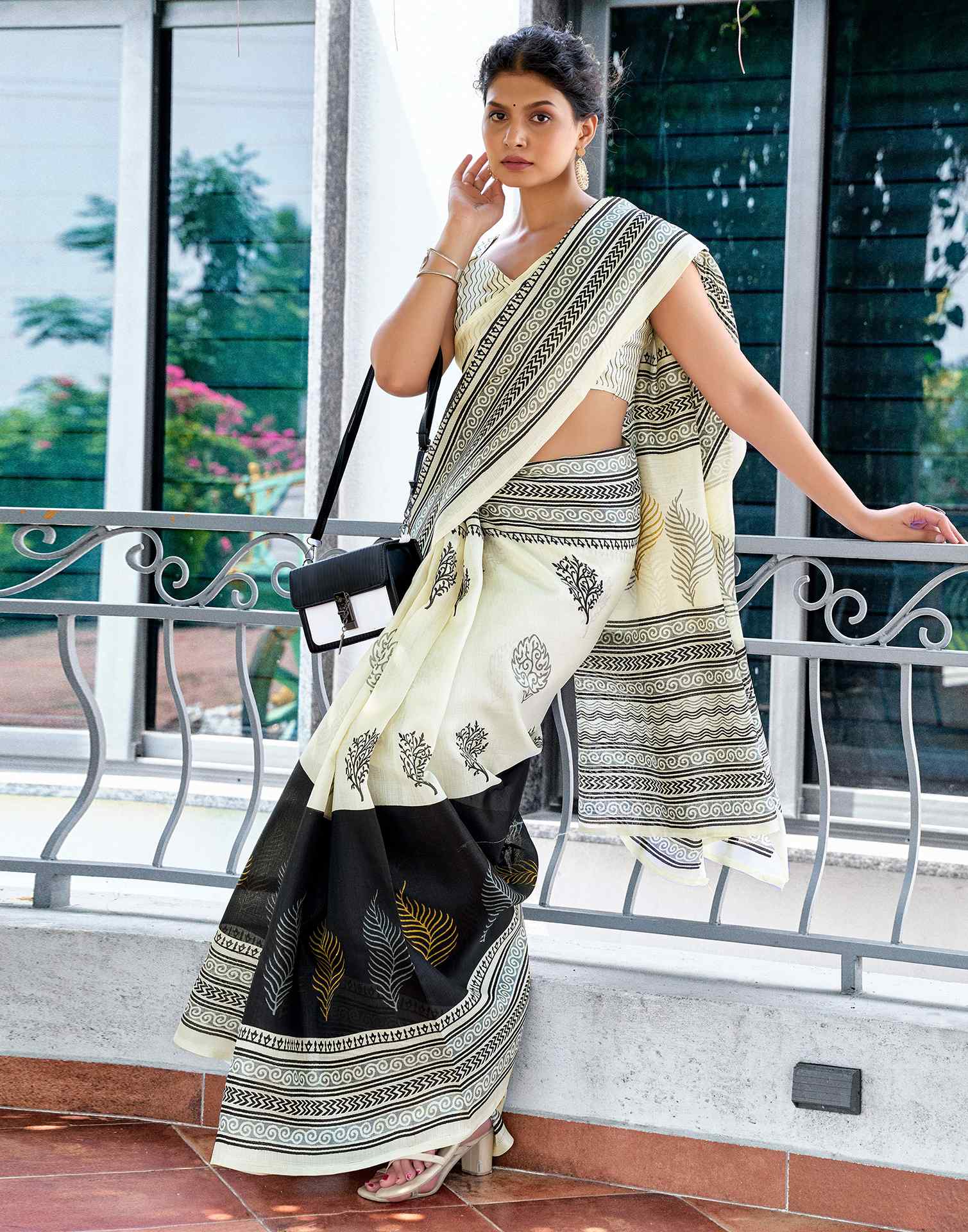 Off White Cotton Blend Printed Saree