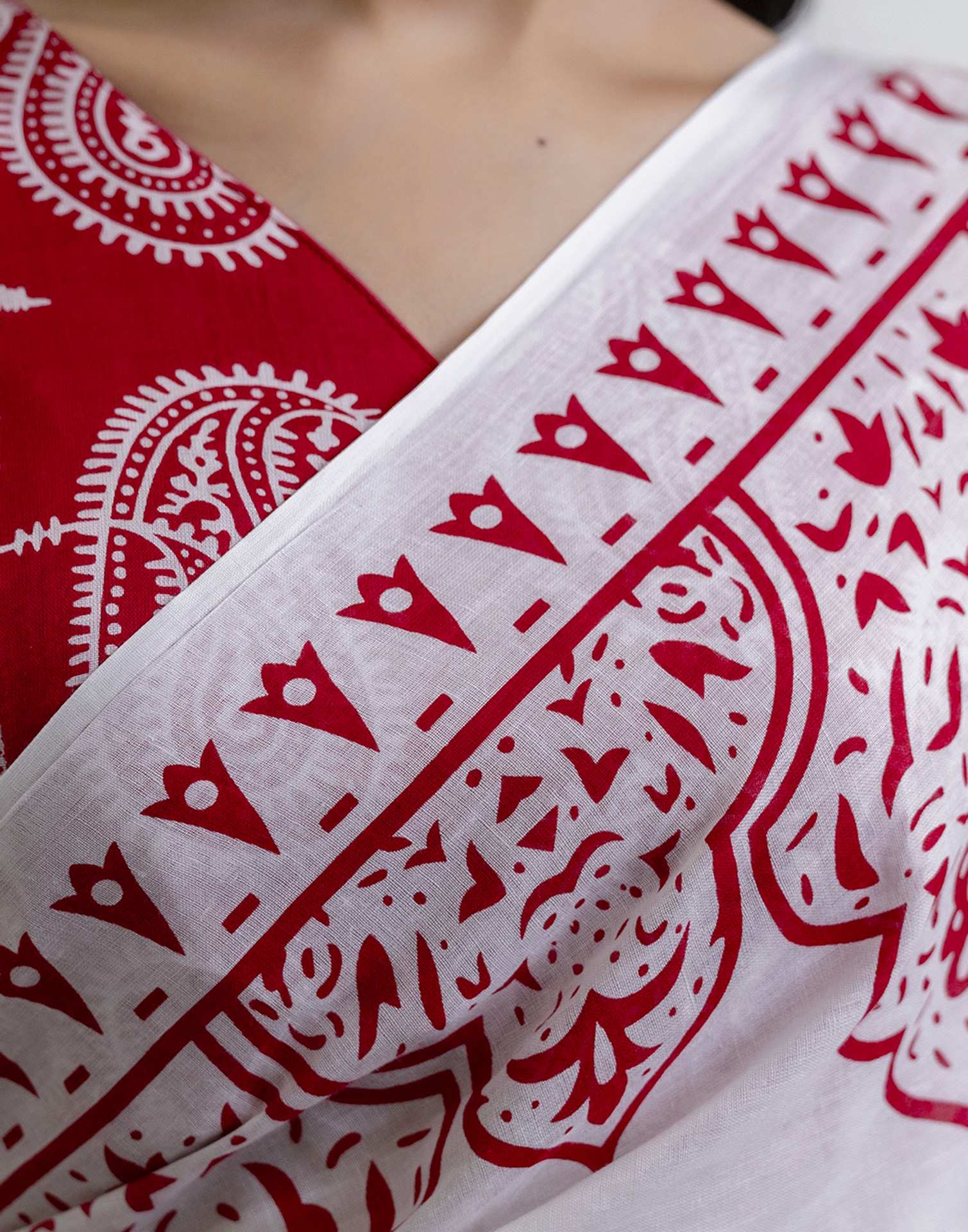White Cotton Printed Saree