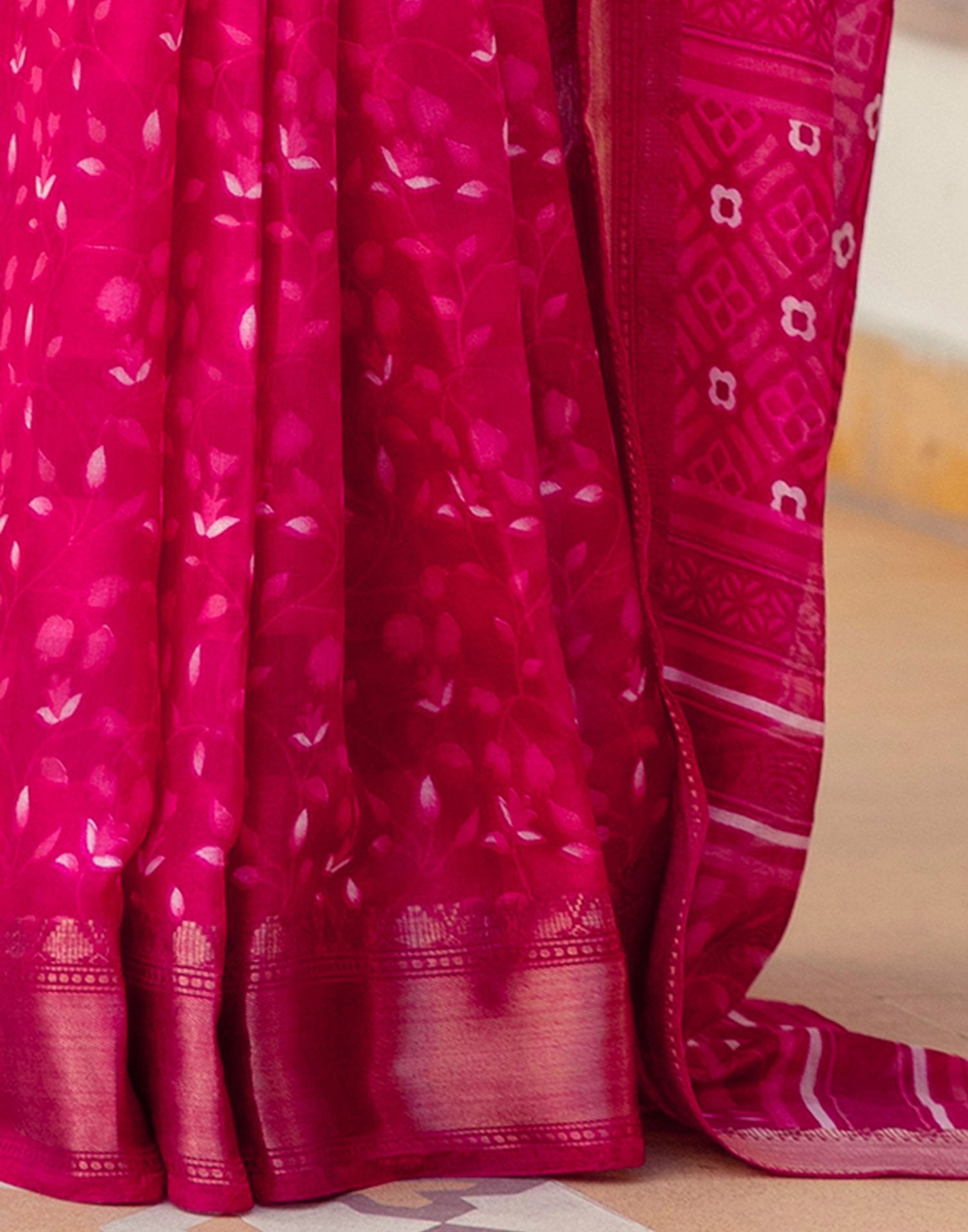 Rani Pink Cotton Blend Printed Saree