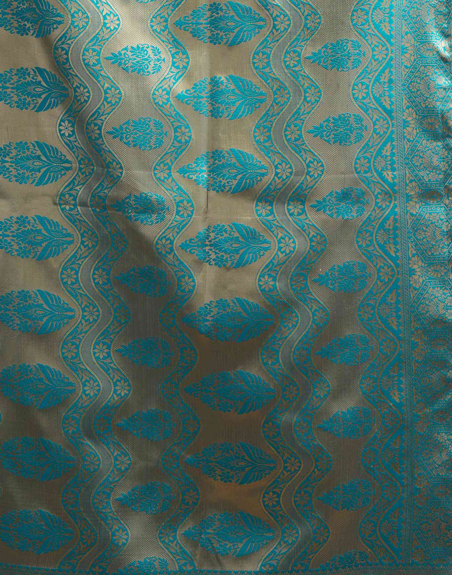 Rani Pink Silk Woven Banarasi Saree