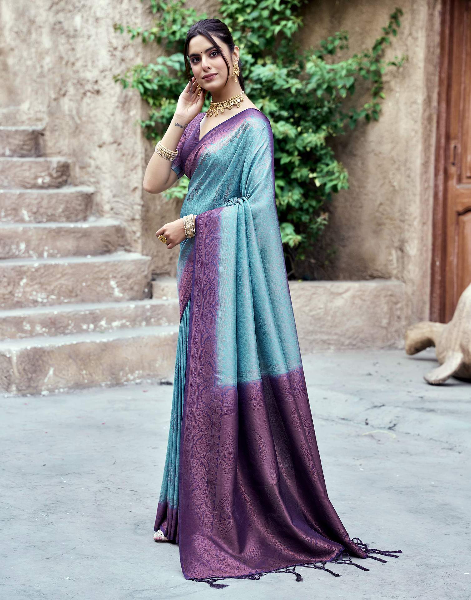 Dark Purple Silk Woven Kanjivaram Saree
