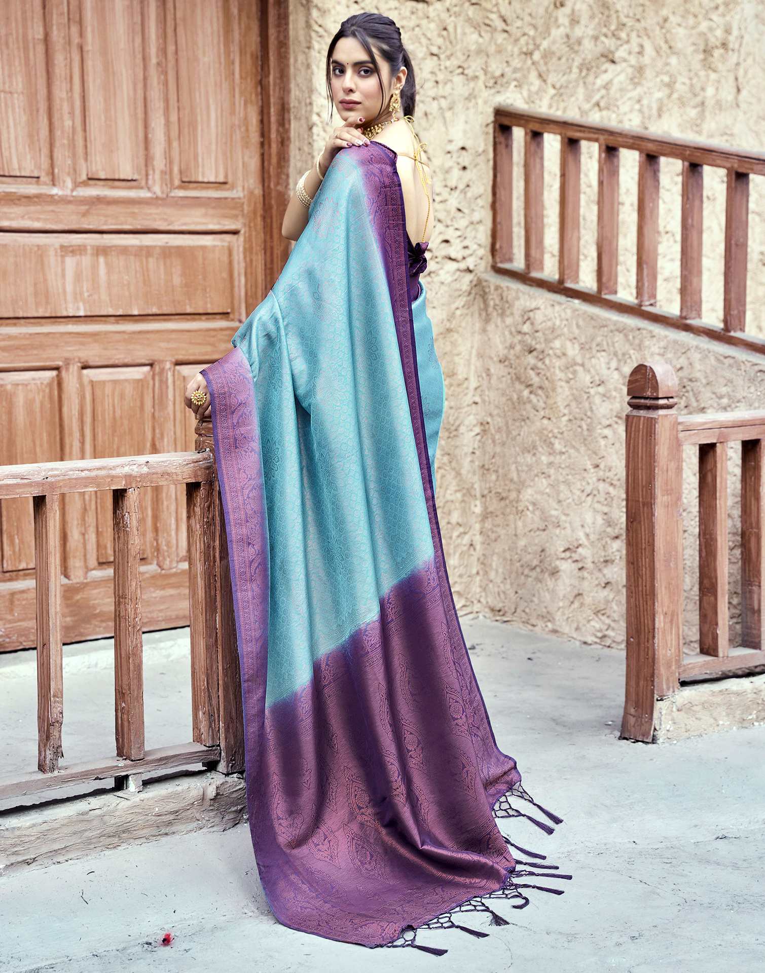 Dark Purple Silk Woven Kanjivaram Saree