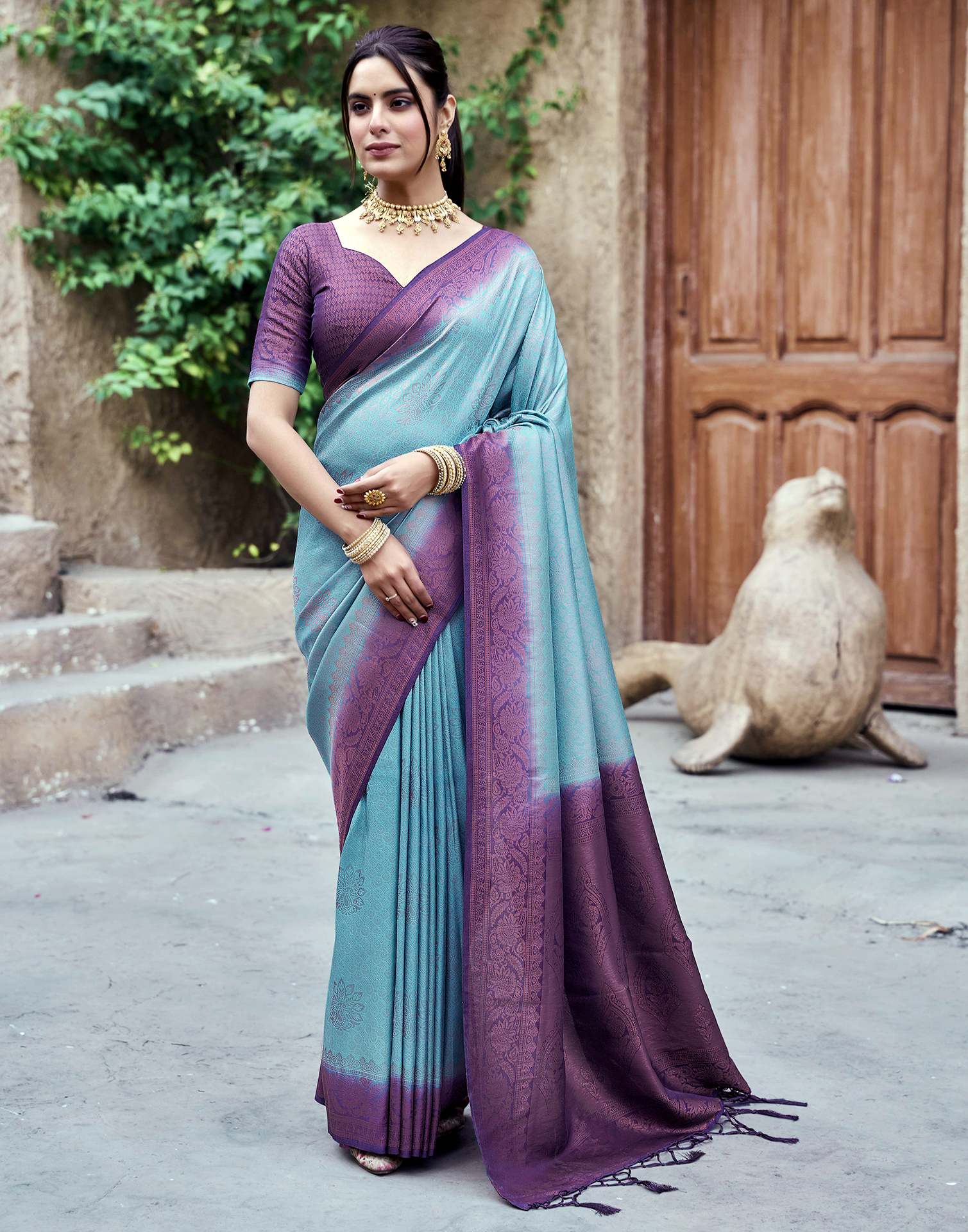 Dark Purple Silk Woven Kanjivaram Saree