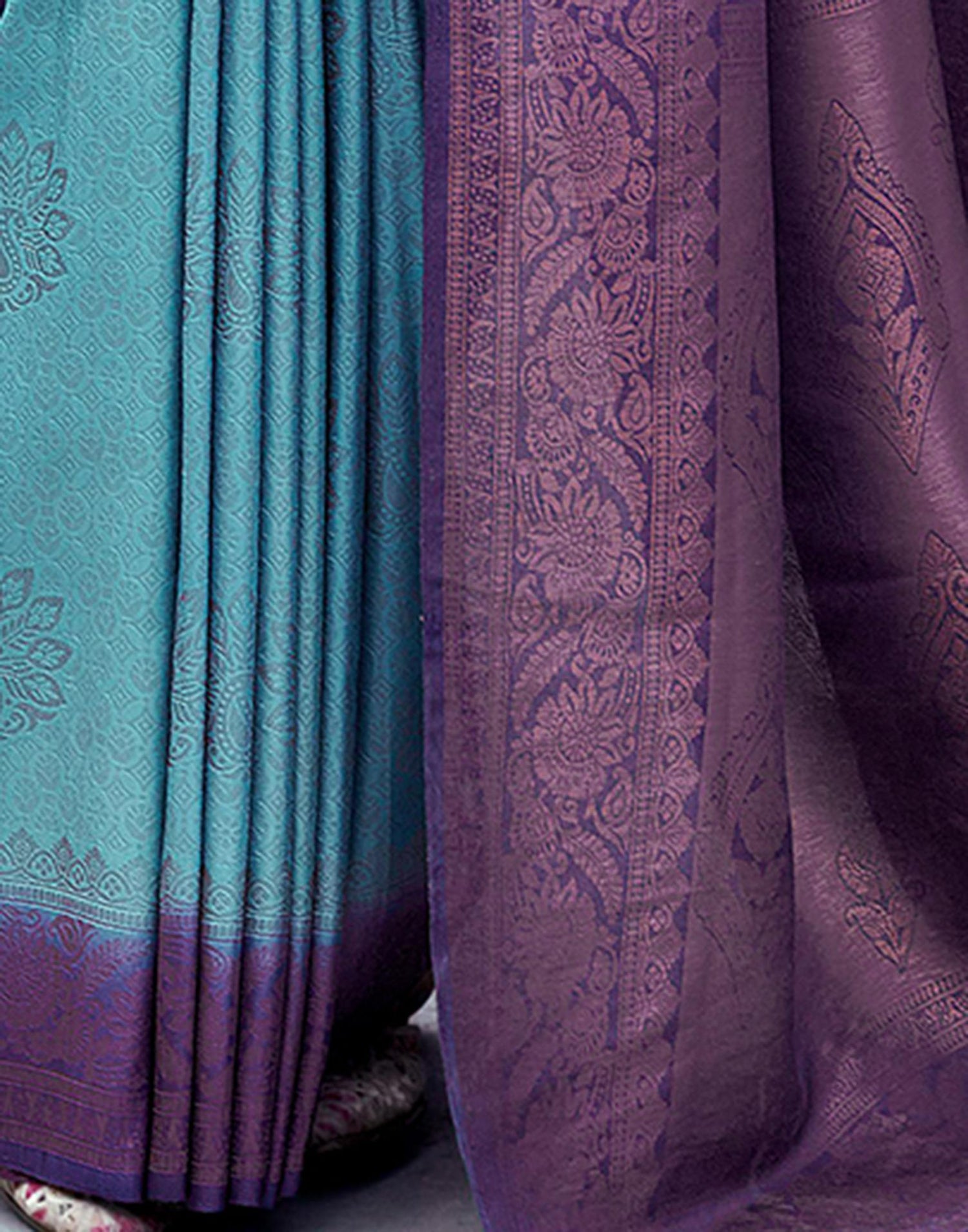 Dark Purple Silk Woven Kanjivaram Saree