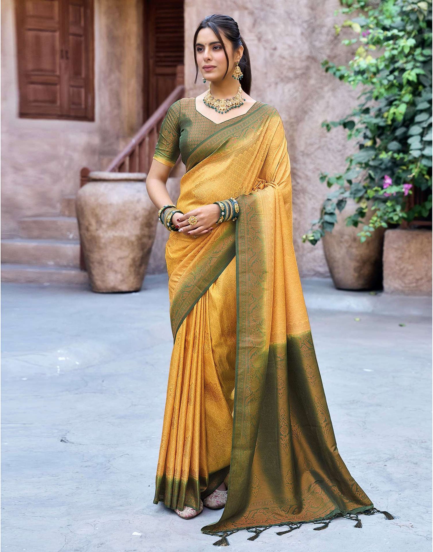 Dark Green Silk Woven Kanjivaram Saree