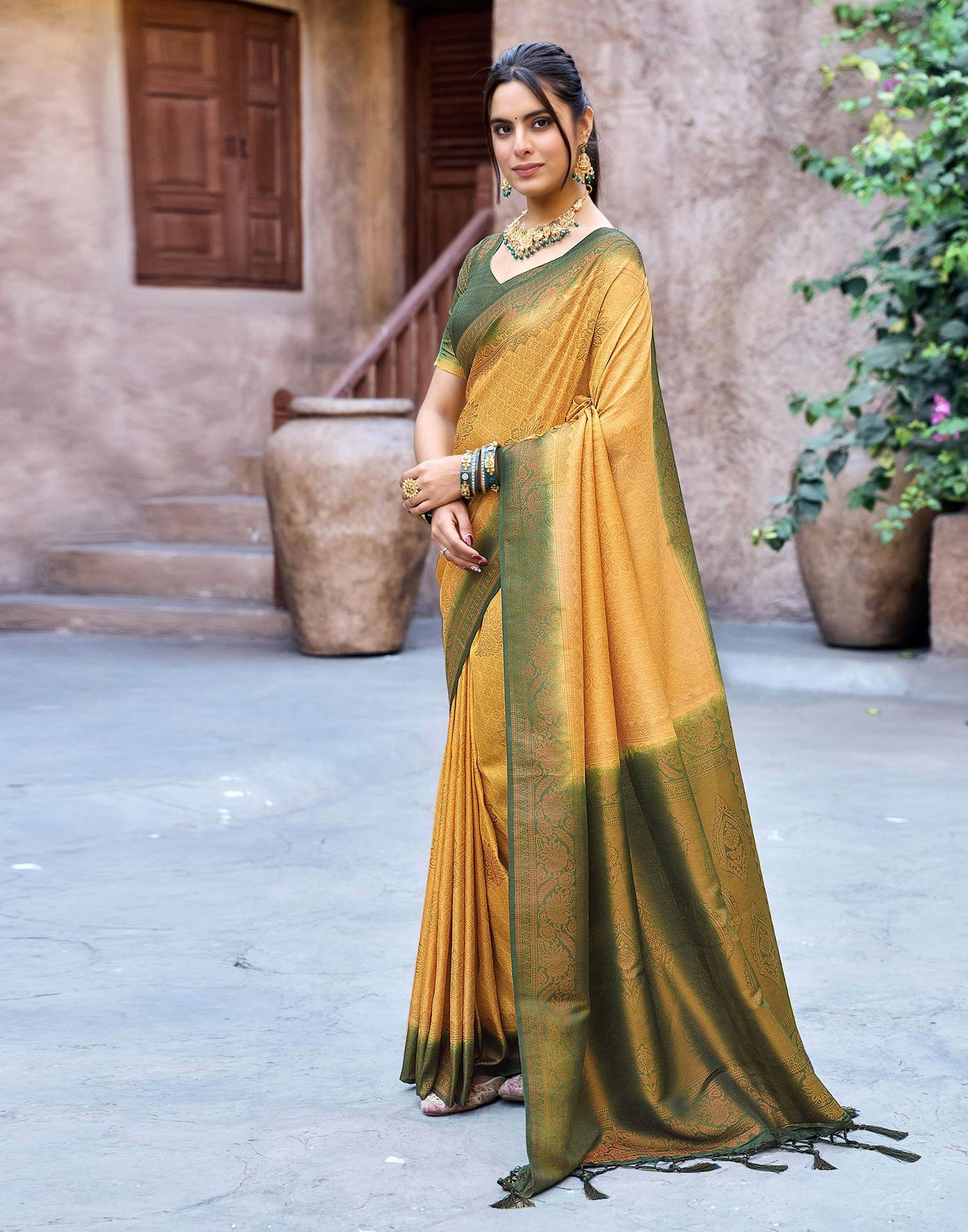 Dark Green Silk Woven Kanjivaram Saree
