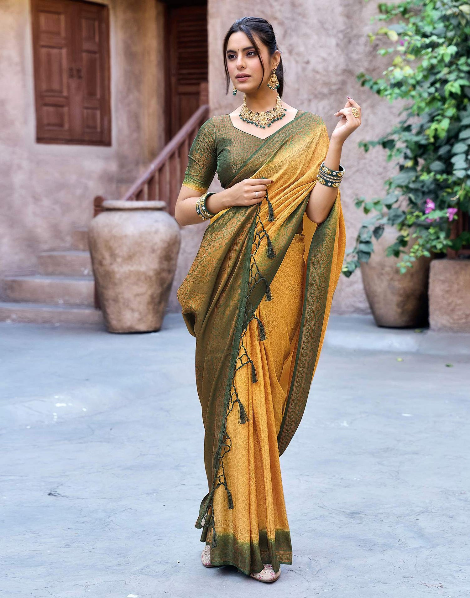 Dark Green Silk Woven Kanjivaram Saree