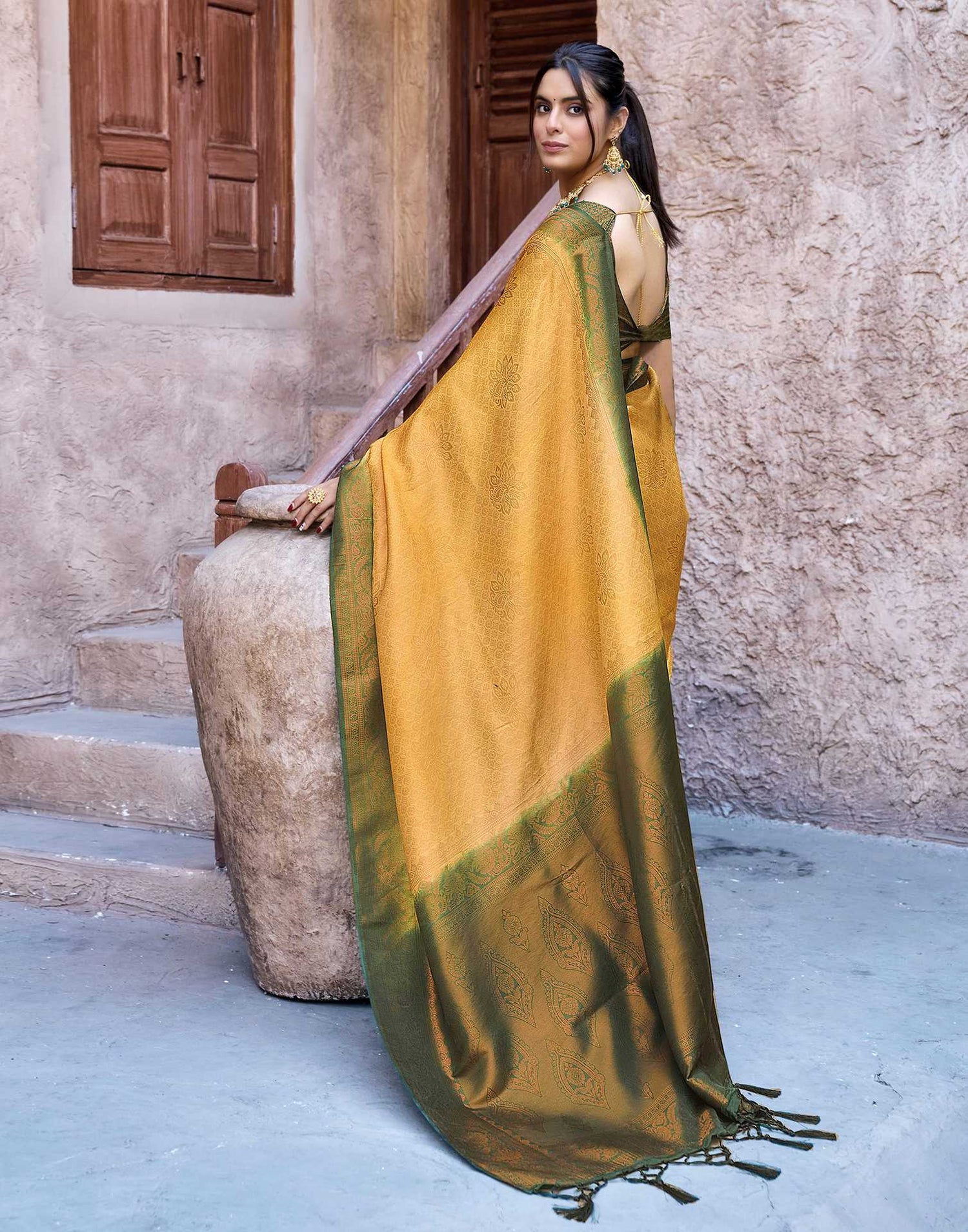Dark Green Silk Woven Kanjivaram Saree