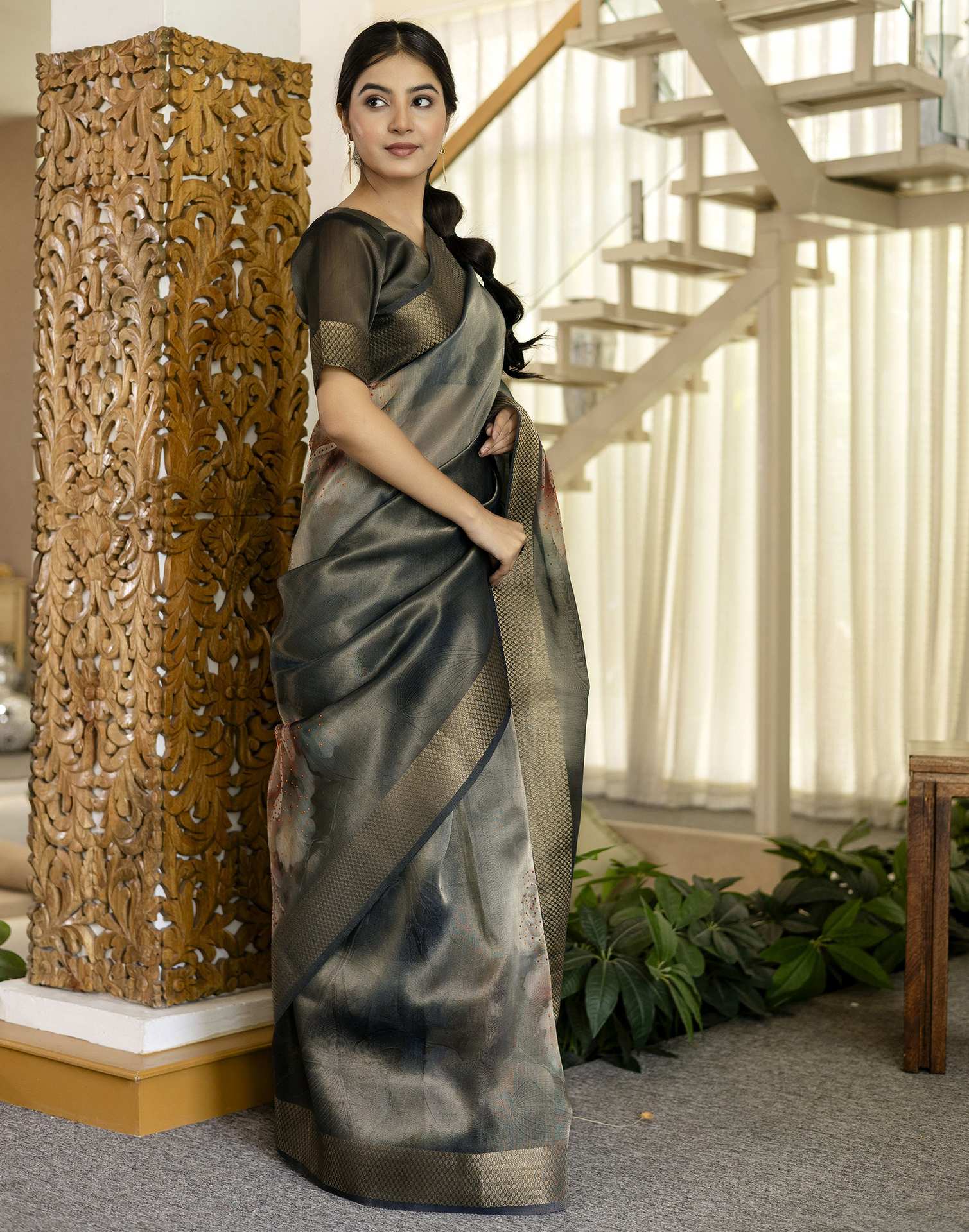 Grey Simmer Floral Printed Saree