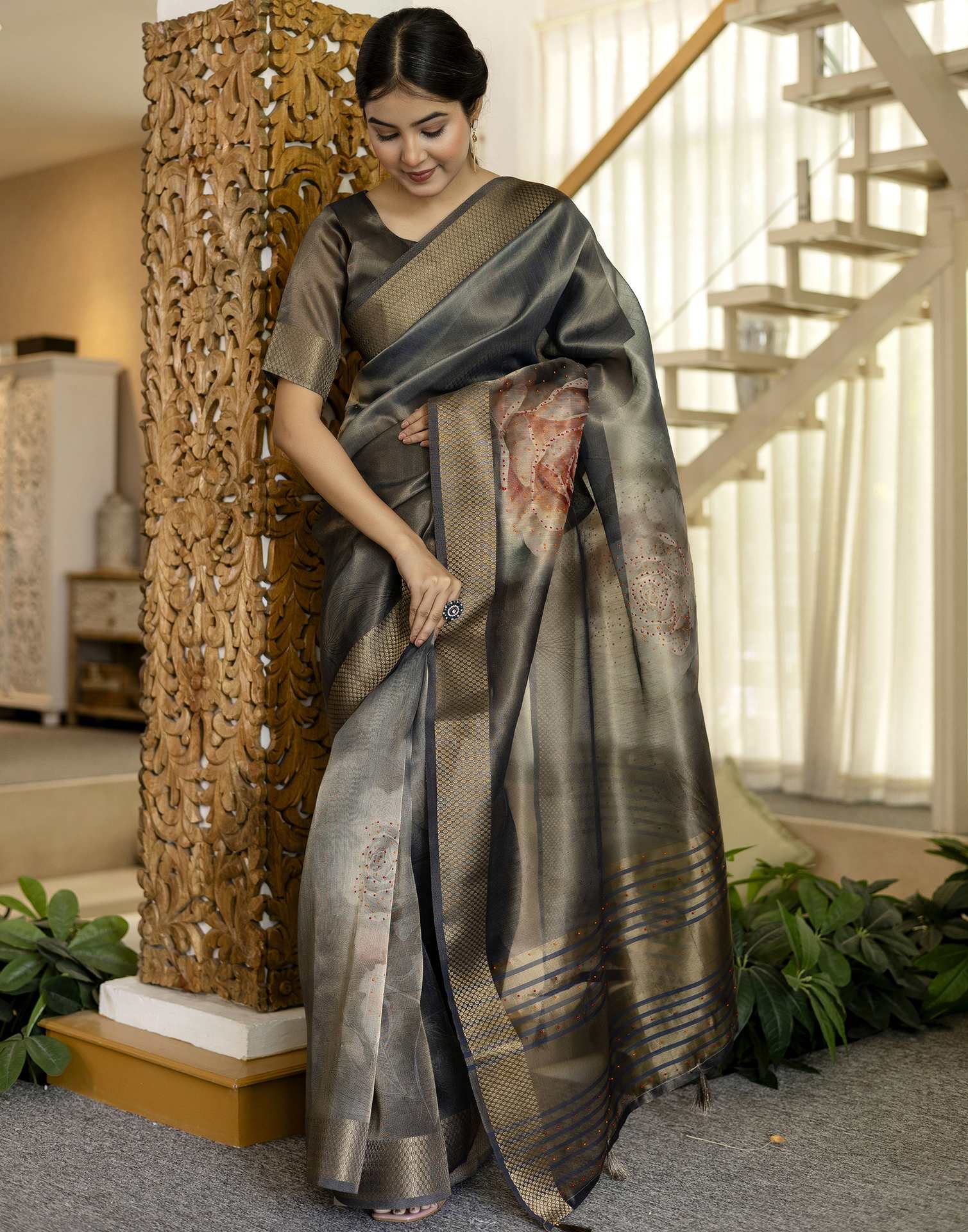 Grey Simmer Floral Printed Saree