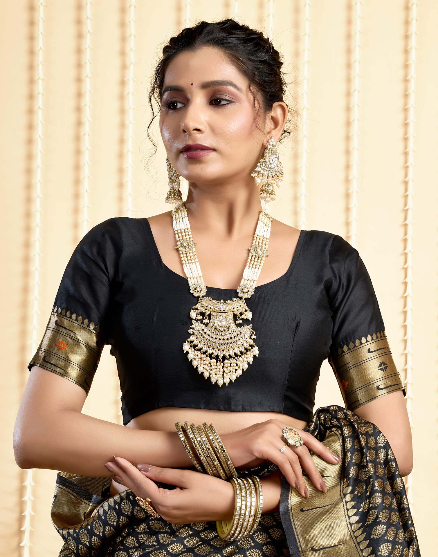 Black Silk Woven Paithani Saree
