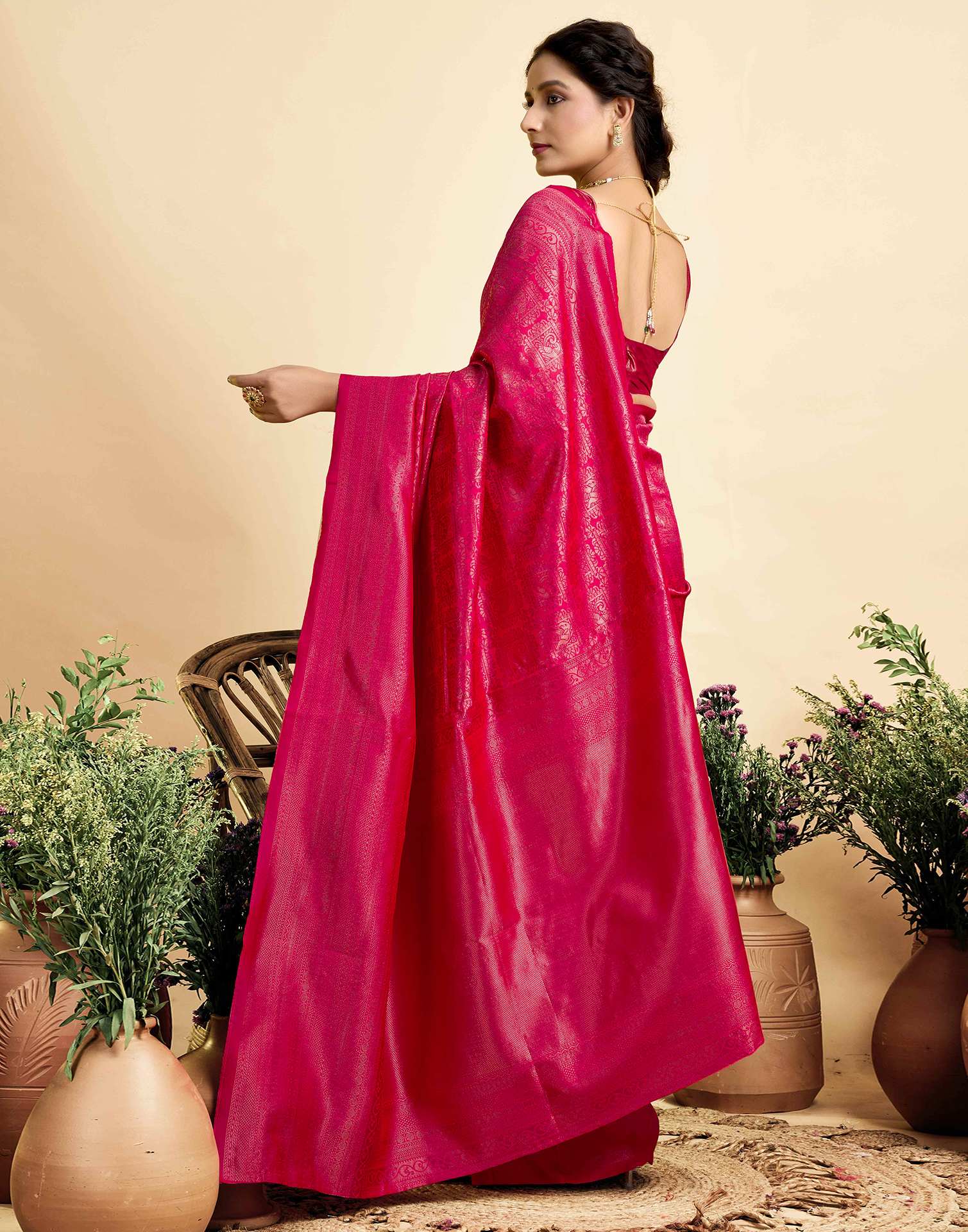 Bright Pink Silk Woven Kanjivaram Saree