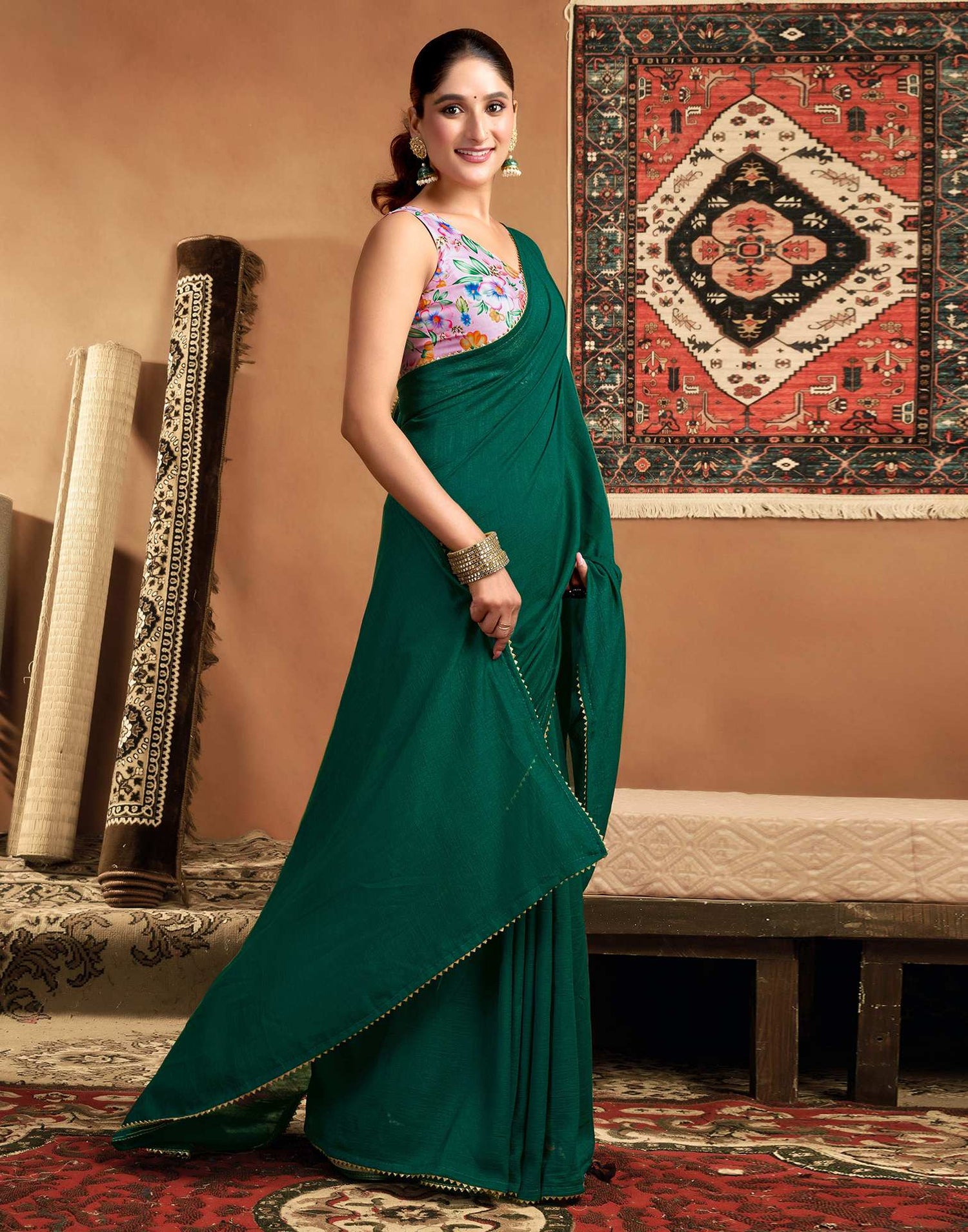 Green Vichitra Silk Lace Plain Saree
