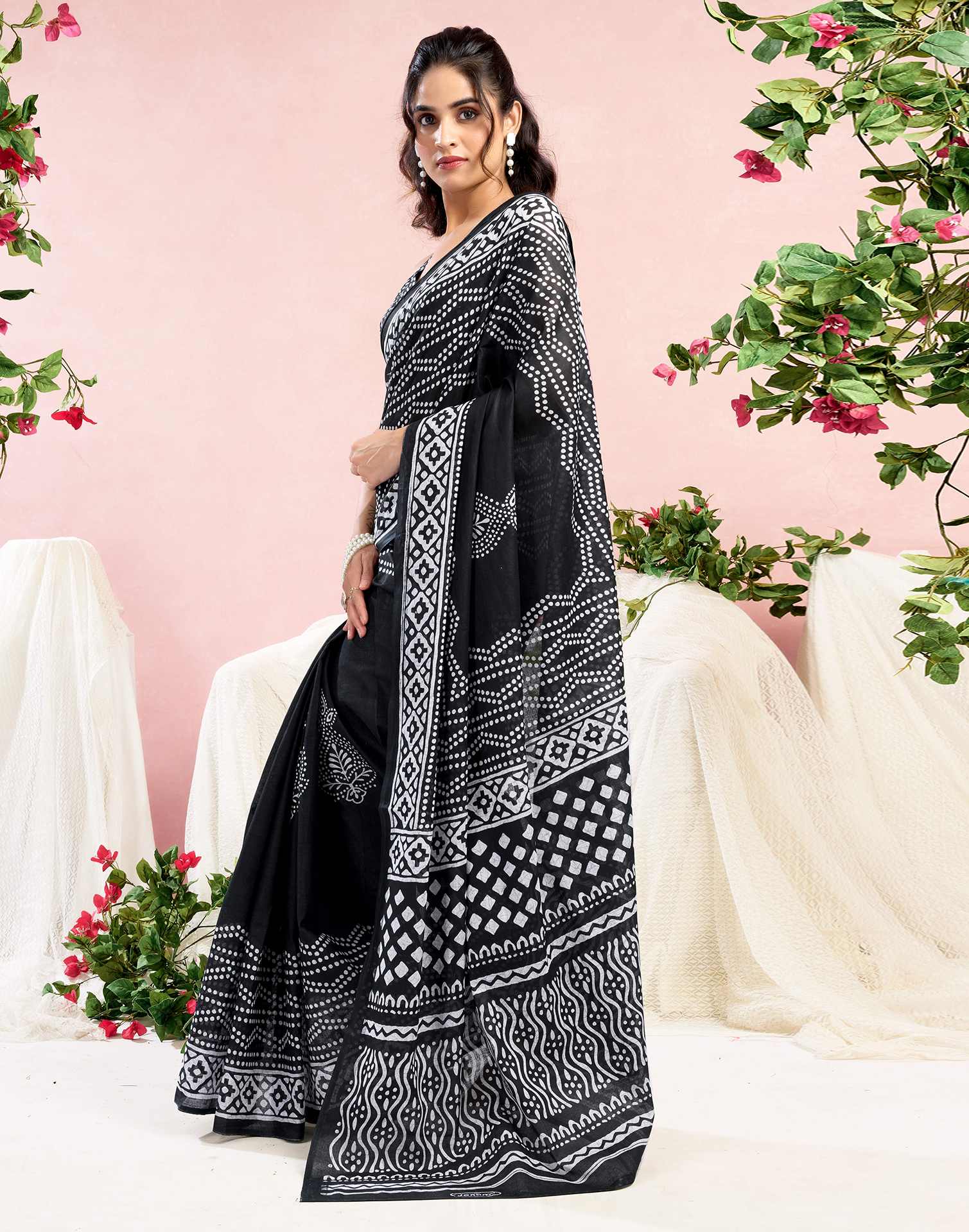 Black Cotton Printed Saree
