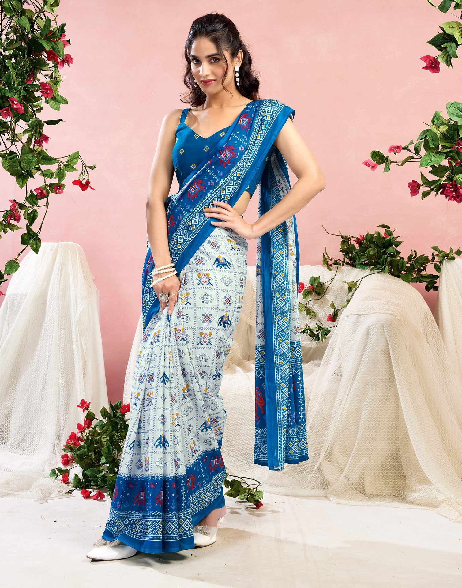 White Cotton Printed Saree