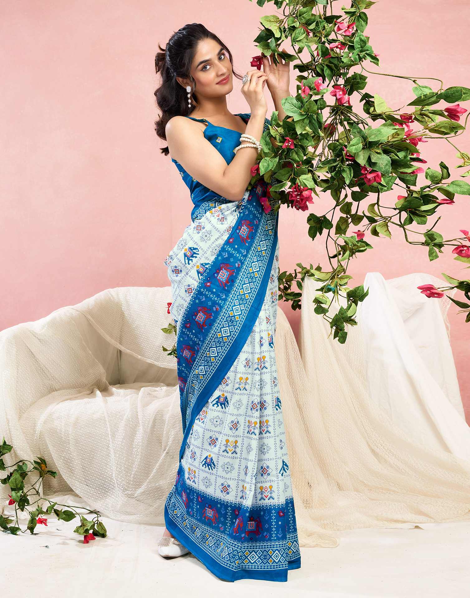 White Cotton Printed Saree