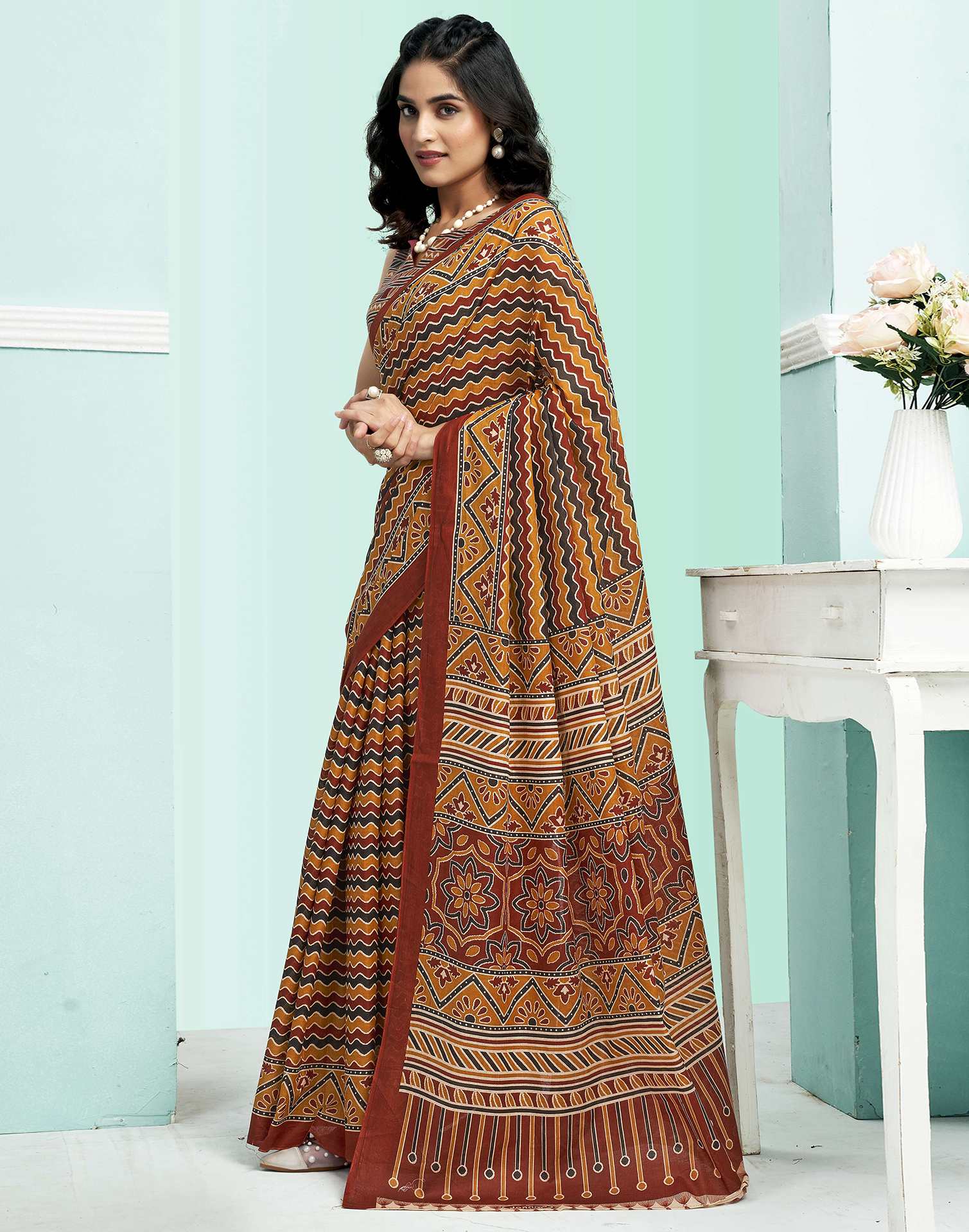 Brown Cotton Printed Saree