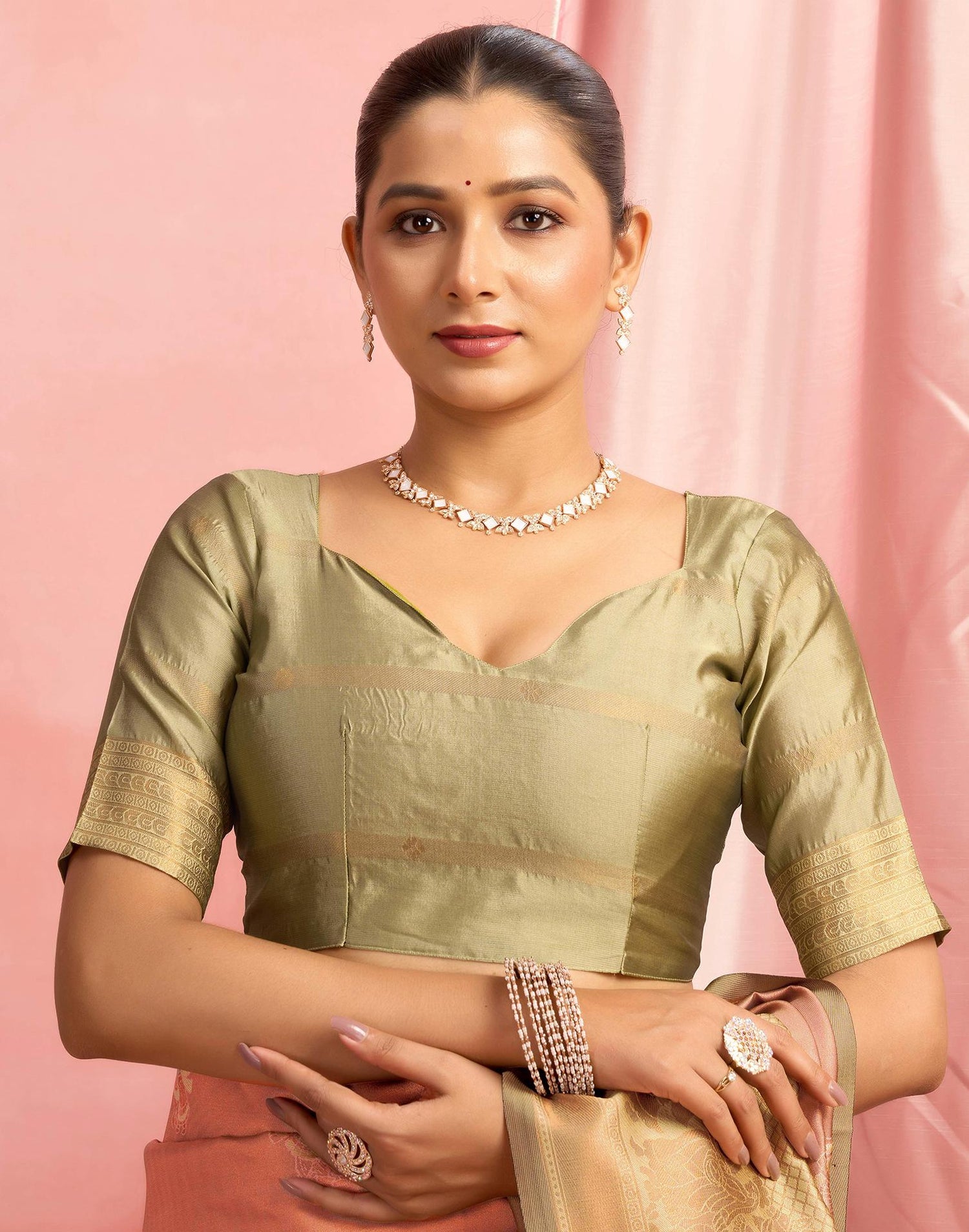 Mauve Silk Woven Kanjivaram Saree