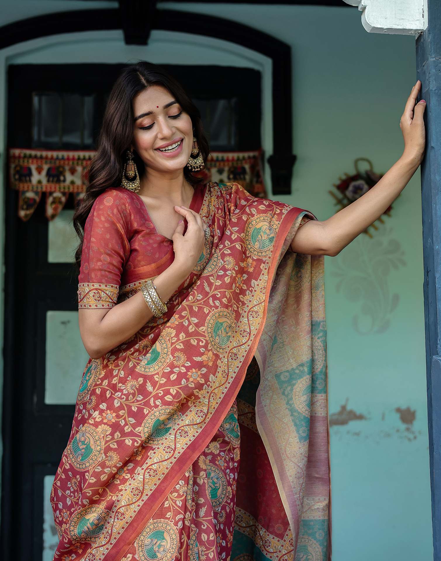 Coral Red Shimmer Silk Printed Saree