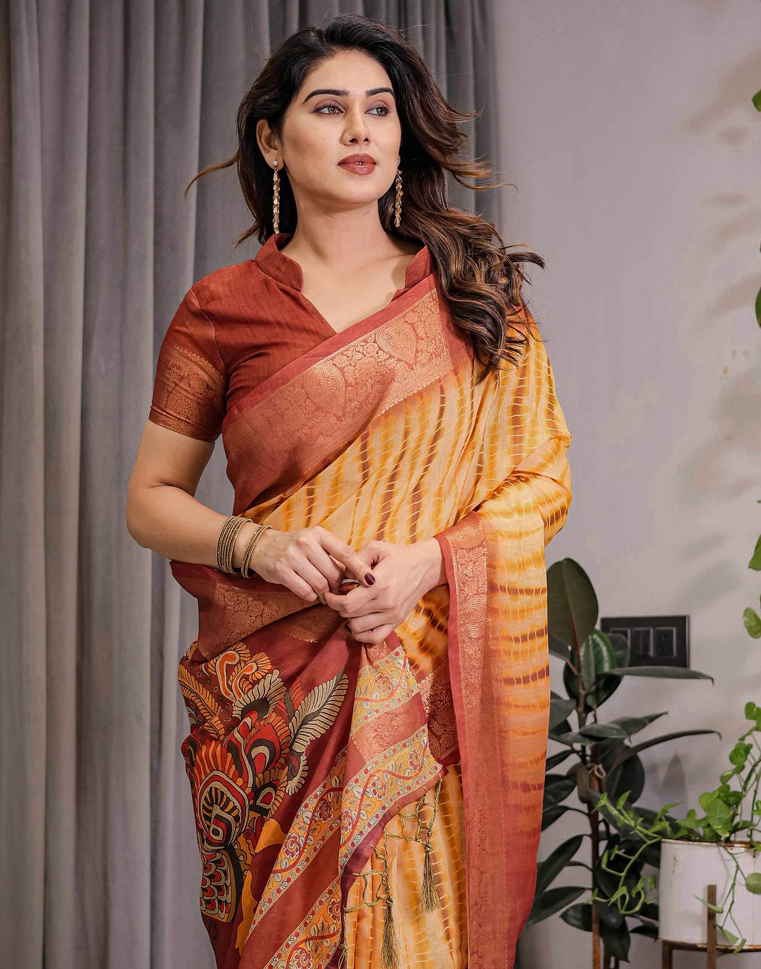 Light Yellow Linen Printed Saree