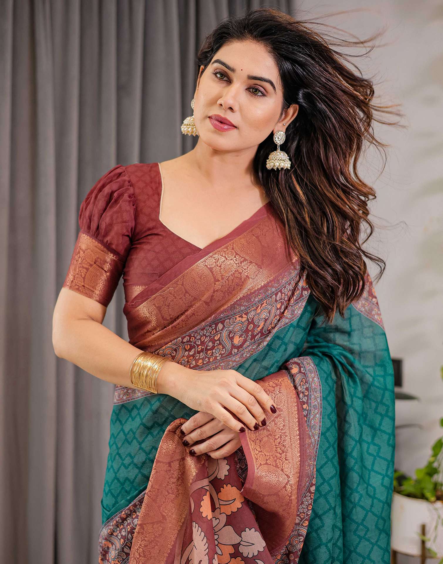 Green Linen Printed Saree