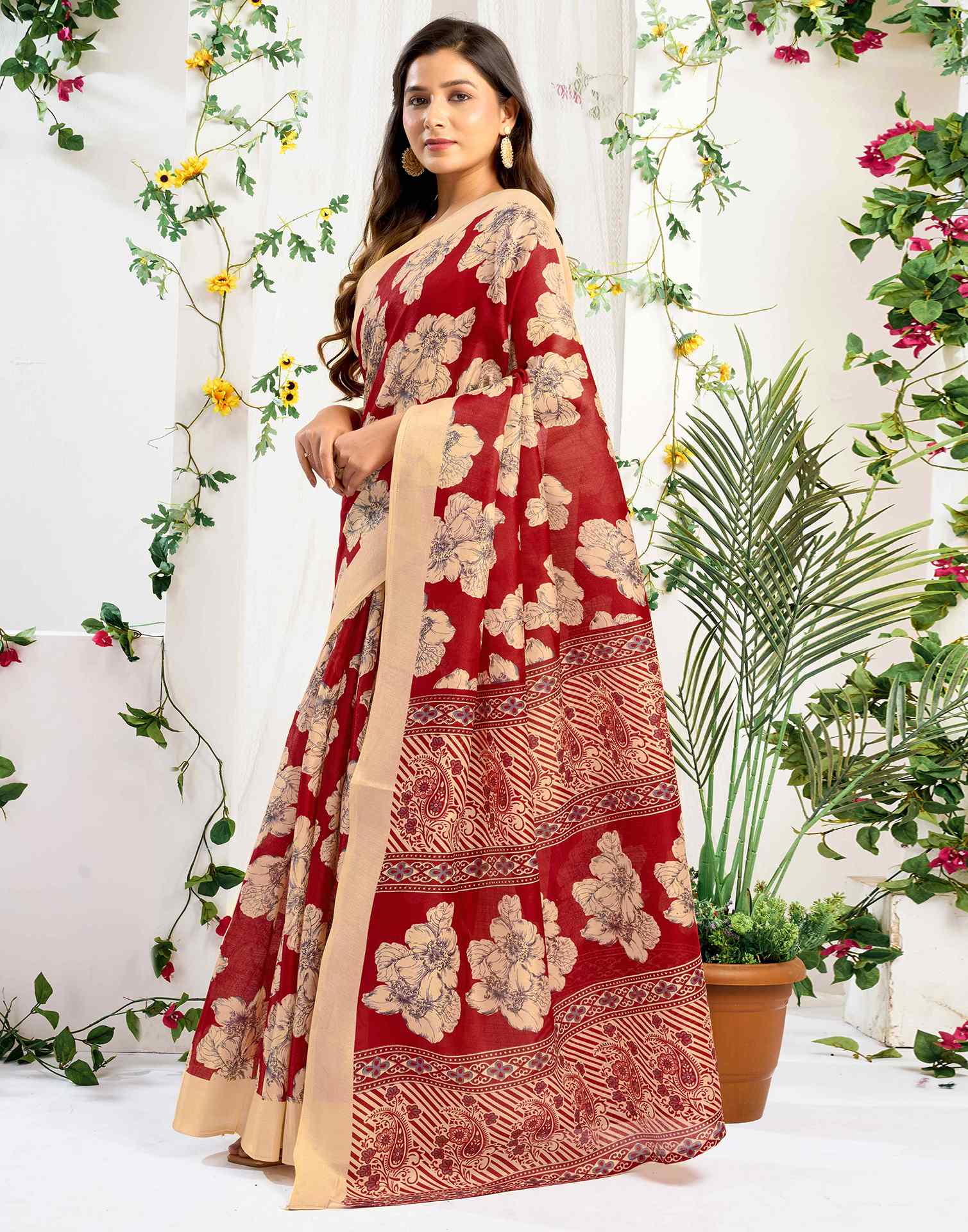 Red Cotton Floral Printed Saree